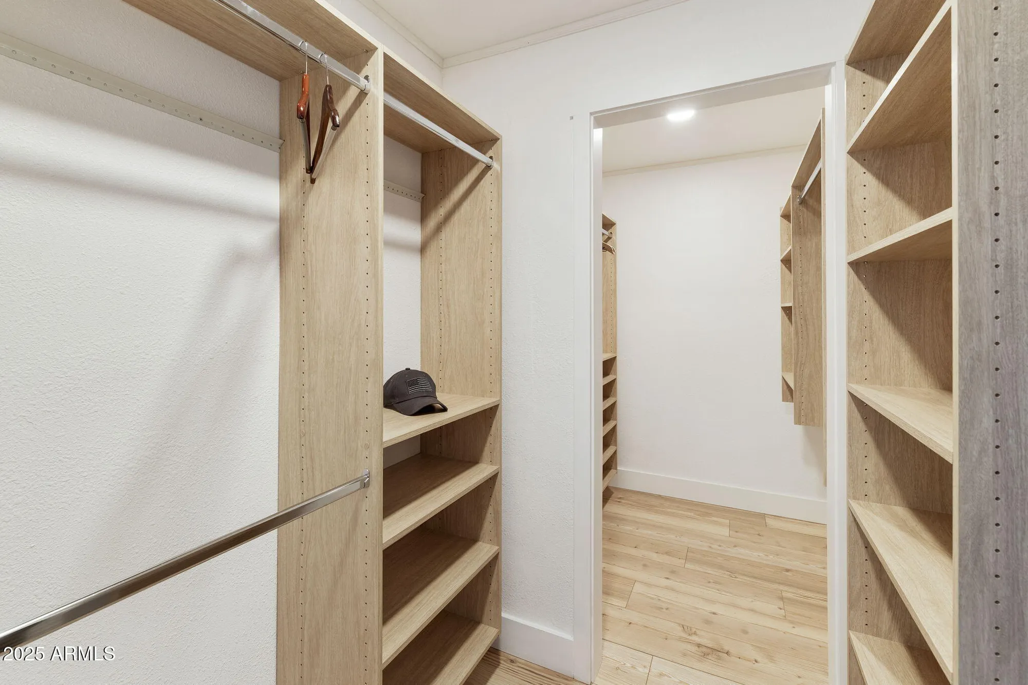 Property Slideshow image 34 of 77 | 1102 s park view cir, Mesa, AZ, 85208