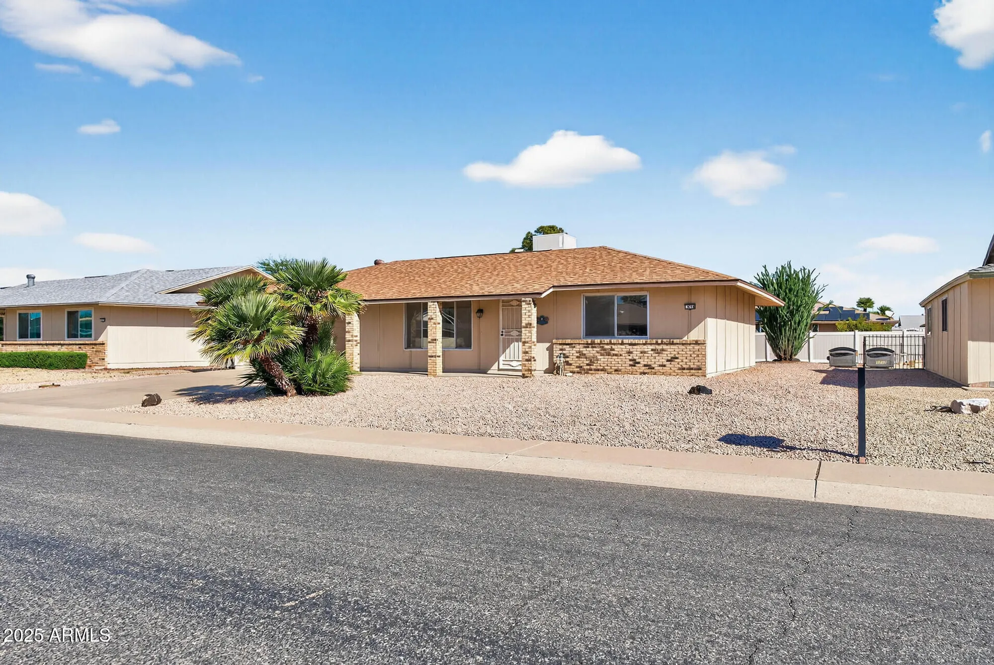 Property Slideshow image 3 of 38 | 9716 w desert hills dr, Sun City, AZ, 85351