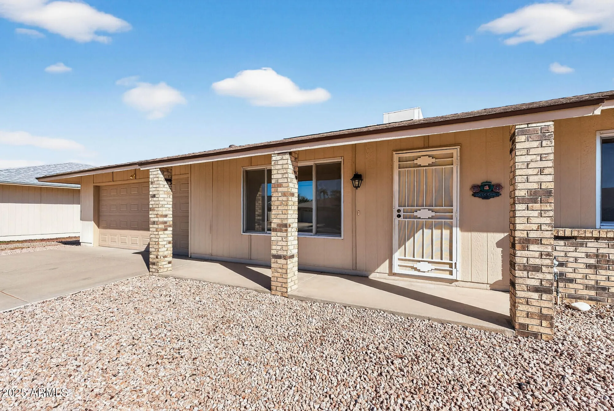 Property Slideshow image 4 of 38 | 9716 w desert hills dr, Sun City, AZ, 85351