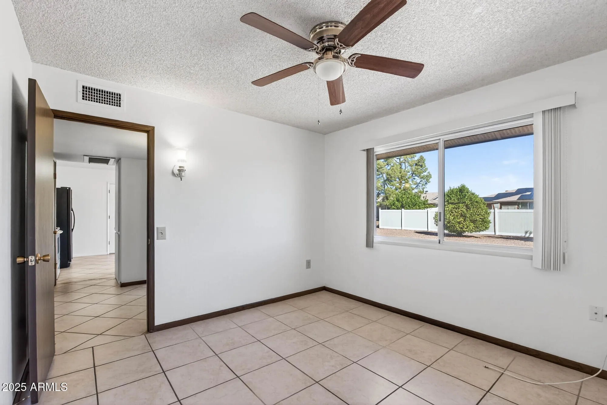 Property Slideshow image 22 of 38 | 9716 w desert hills dr, Sun City, AZ, 85351