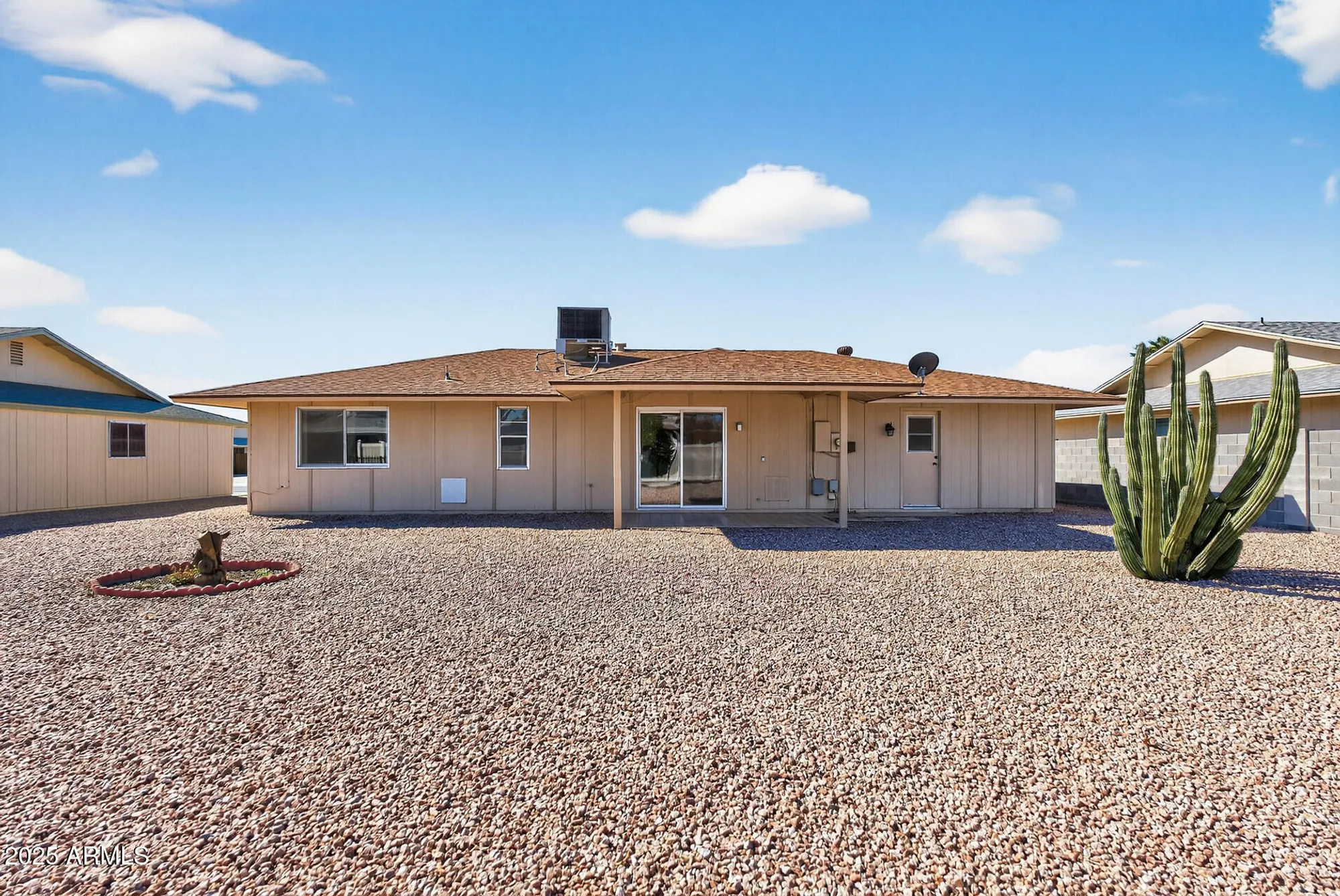 Property Slideshow image 31 of 38 | 9716 w desert hills dr, Sun City, AZ, 85351