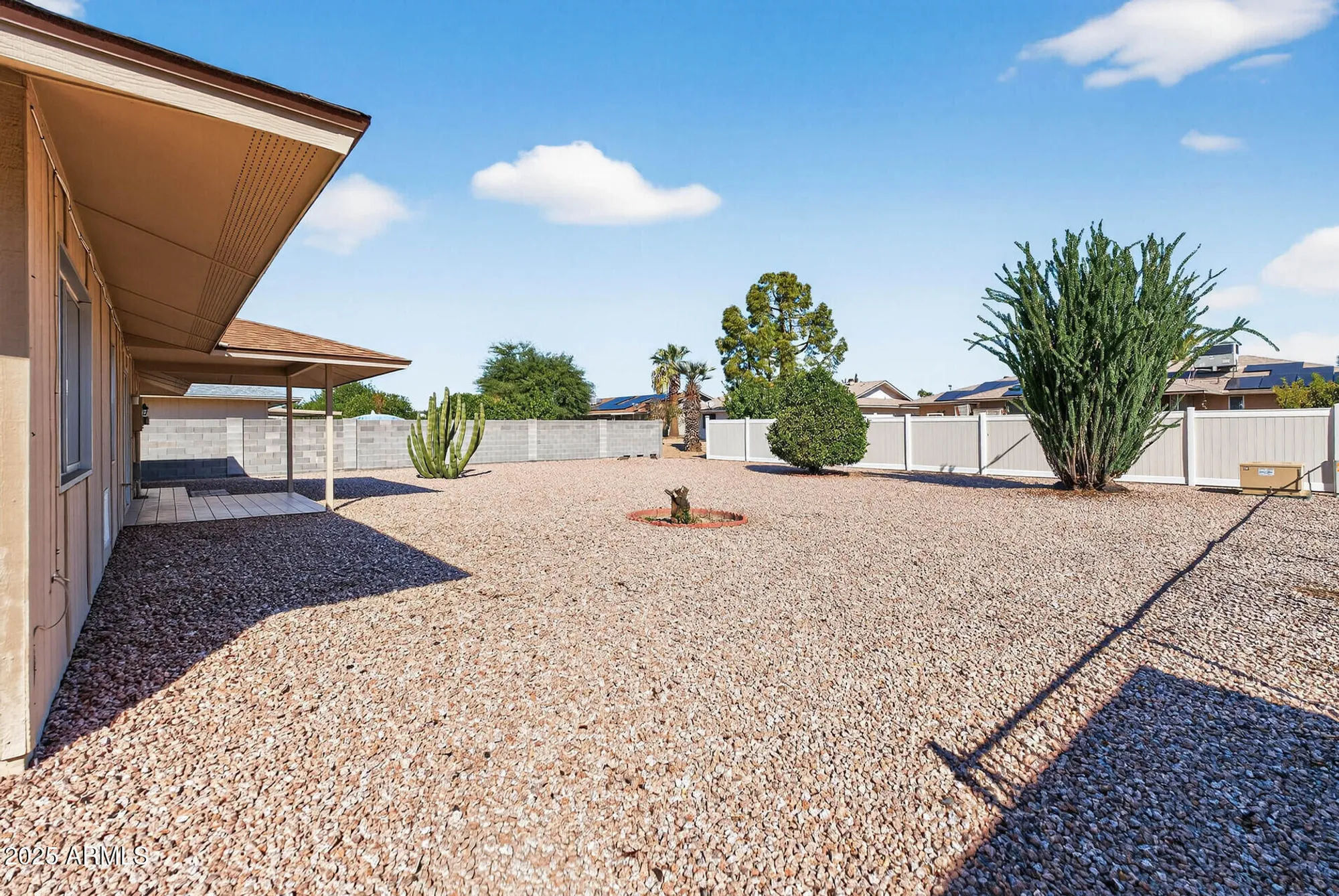 Property Slideshow image 29 of 38 | 9716 w desert hills dr, Sun City, AZ, 85351
