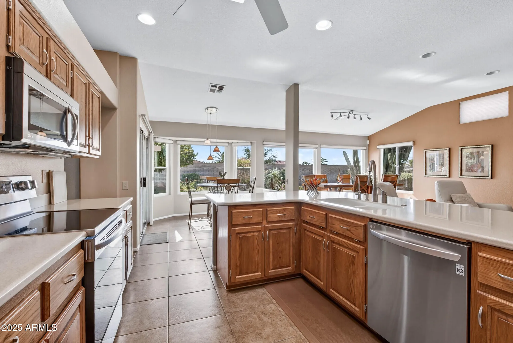 Property Slideshow image 7 of 58 | 14111 w circle ridge dr, Sun City West, AZ, 85375