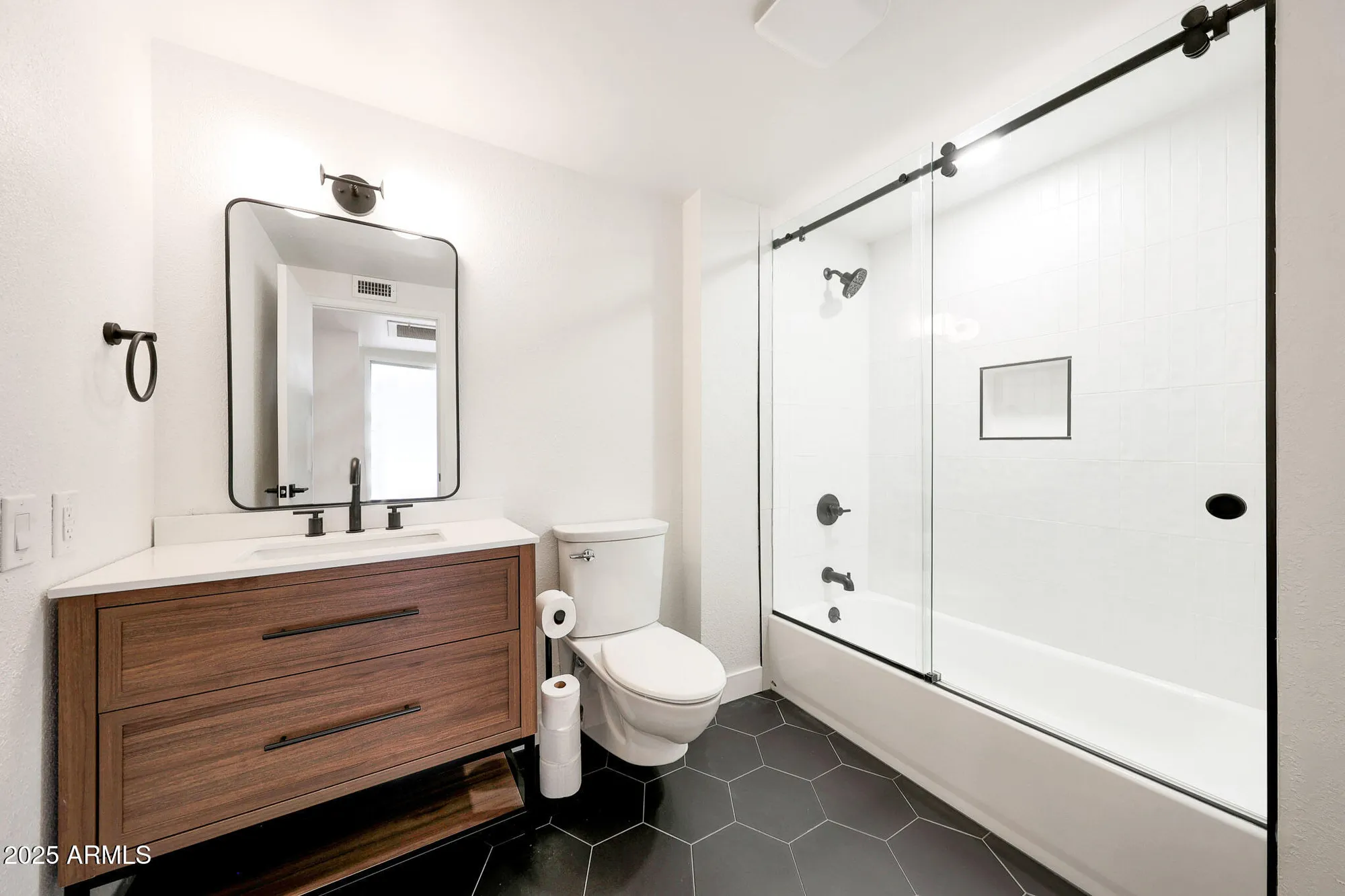 Property Slideshow image 22 of 31 | 17426 n 102nd dr, Sun City, AZ, 85373