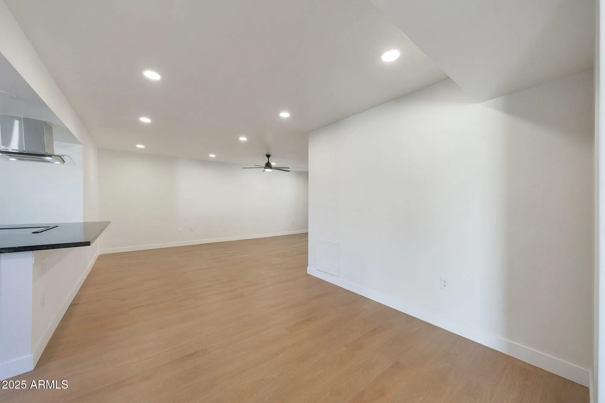 Property Slideshow image 10 of 31 | 17426 n 102nd dr, Sun City, AZ, 85373