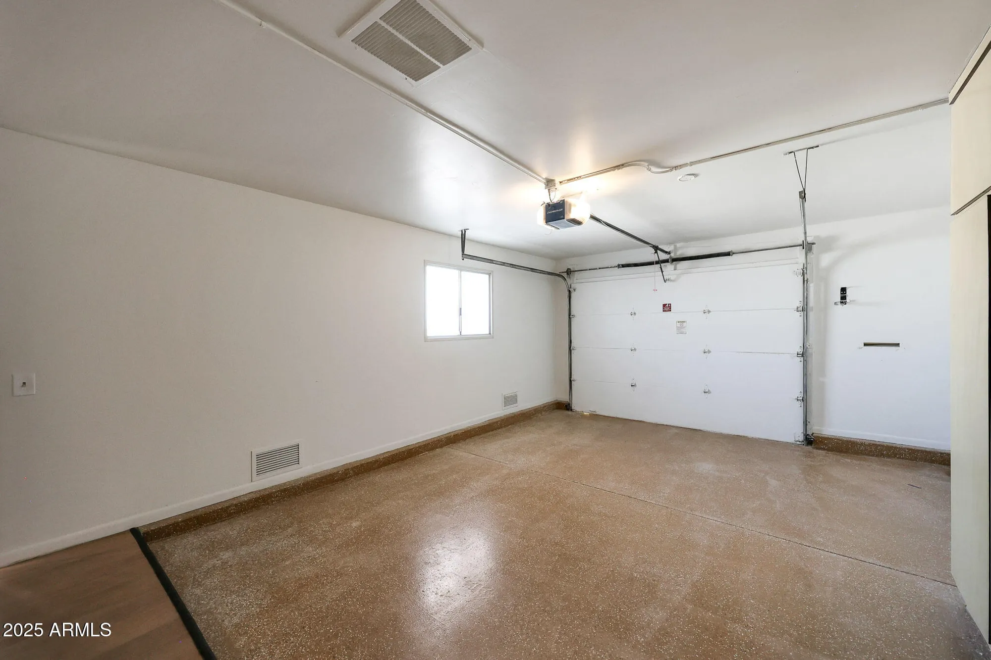 Property Slideshow image 24 of 31 | 17426 n 102nd dr, Sun City, AZ, 85373