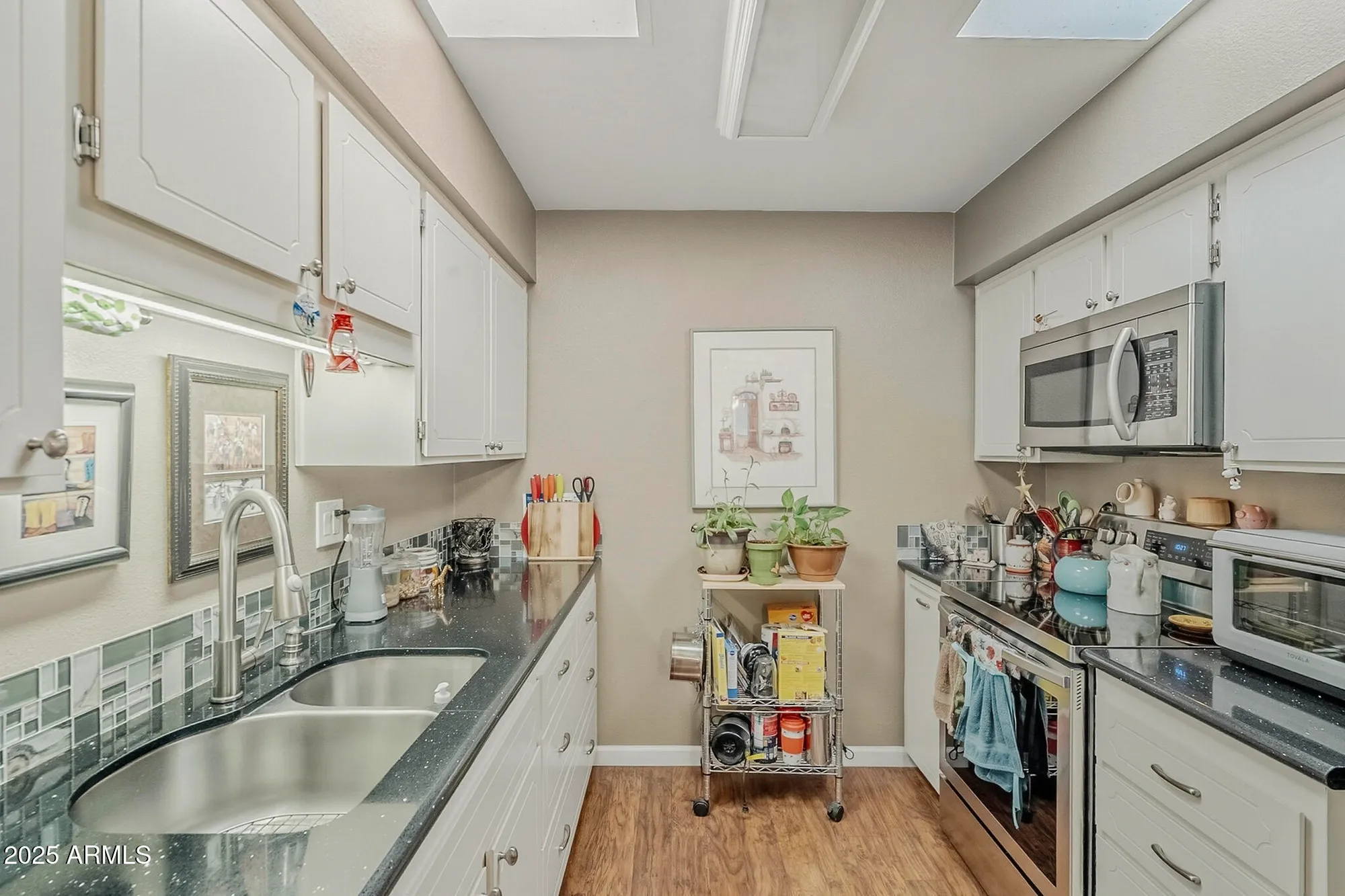 Property Slideshow image 4 of 28 | 10010 w royal oak rd r, Sun City, AZ, 85351