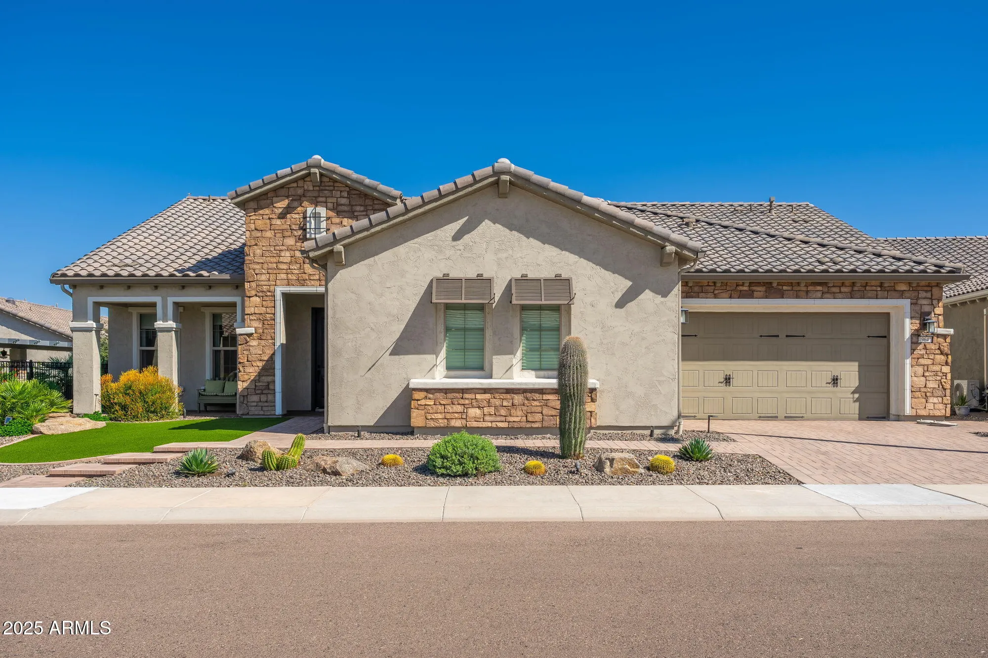 Property Slideshow image 10 of 108 | 19641 n 264th ave, Buckeye, AZ, 85396