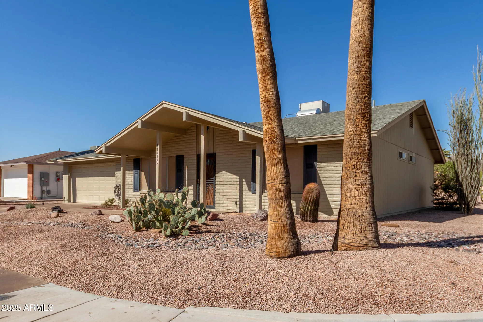 Property Slideshow image 1 of 23 | 11830 s paiute st, Phoenix, AZ, 85044