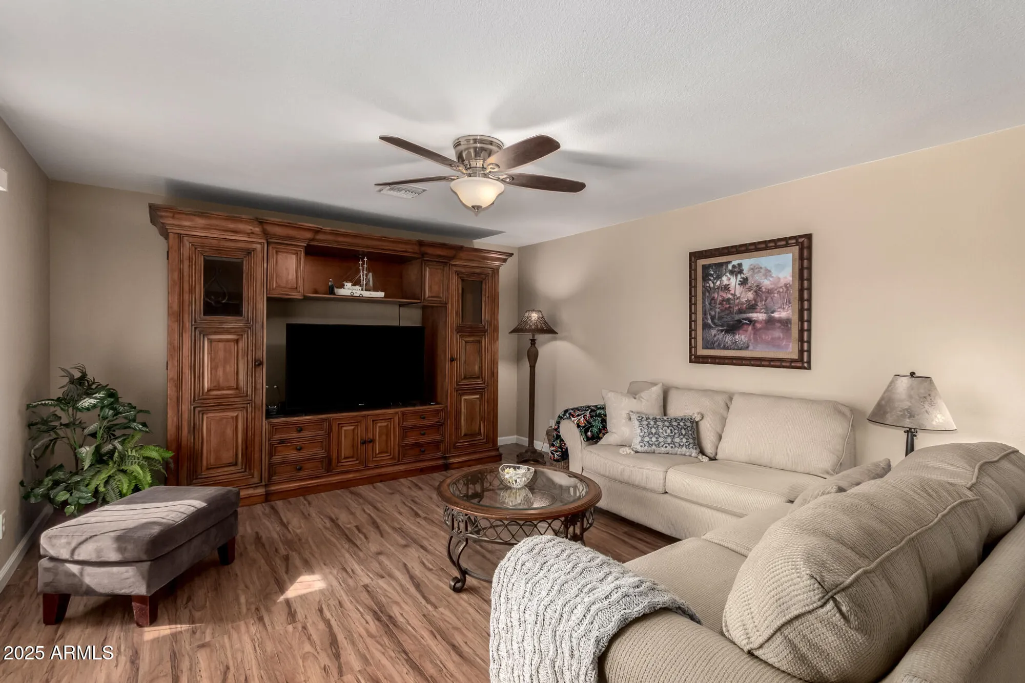 Property Slideshow image 4 of 23 | 11830 s paiute st, Phoenix, AZ, 85044