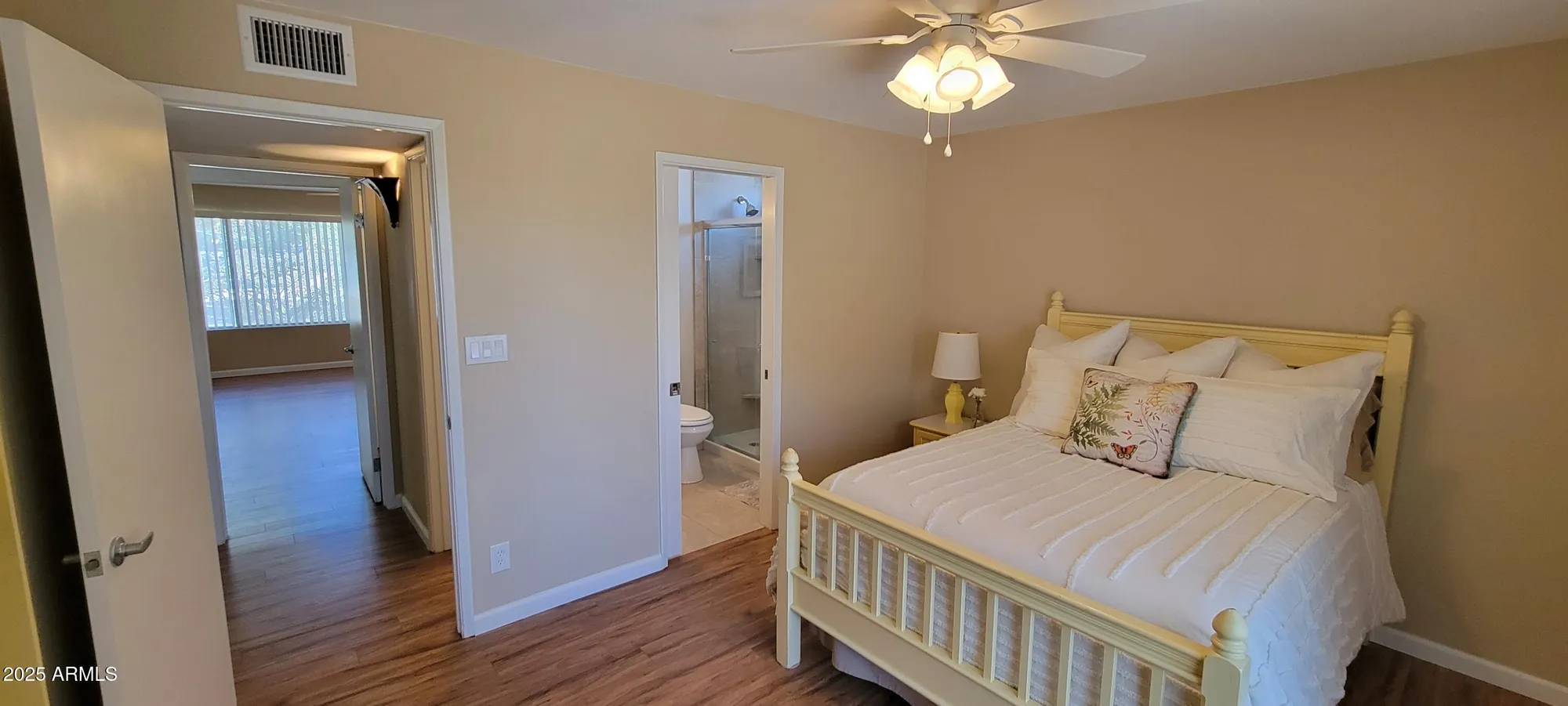 Property Slideshow image 14 of 23 | 11830 s paiute st, Phoenix, AZ, 85044