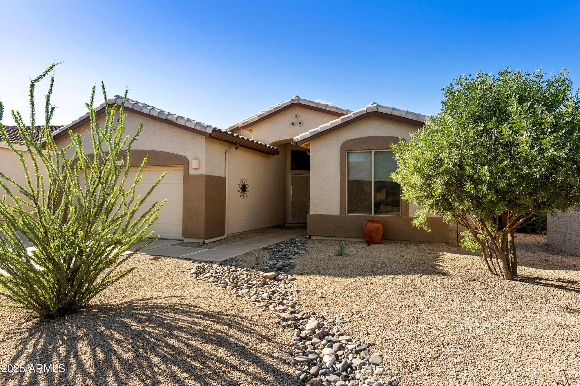 Property Slideshow image 3 of 46 | 4727 e azalea dr, Gilbert, AZ, 85298