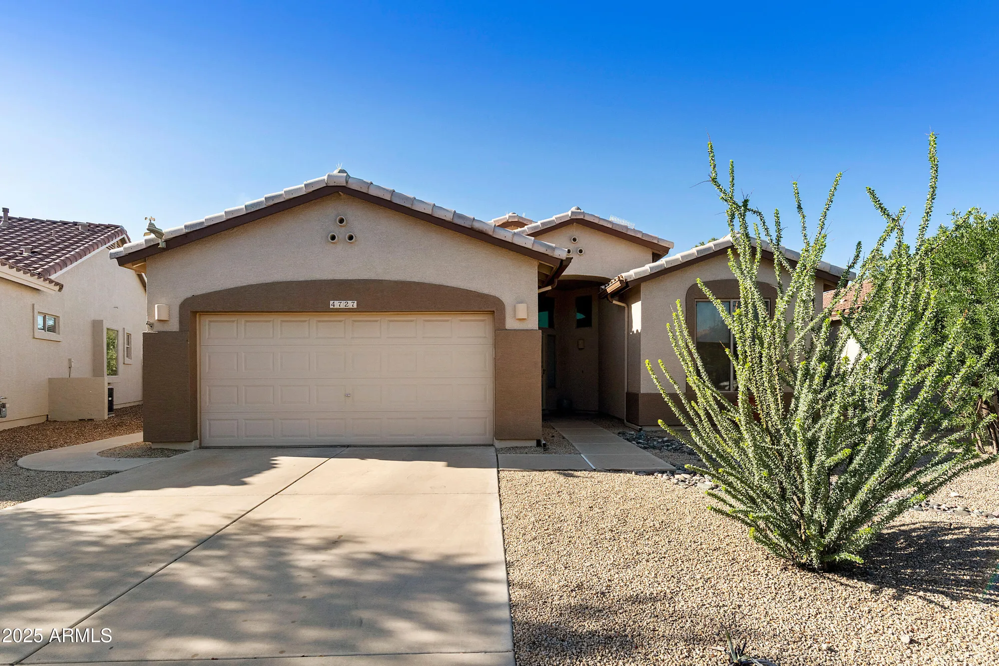 Property Slideshow image 4 of 46 | 4727 e azalea dr, Gilbert, AZ, 85298