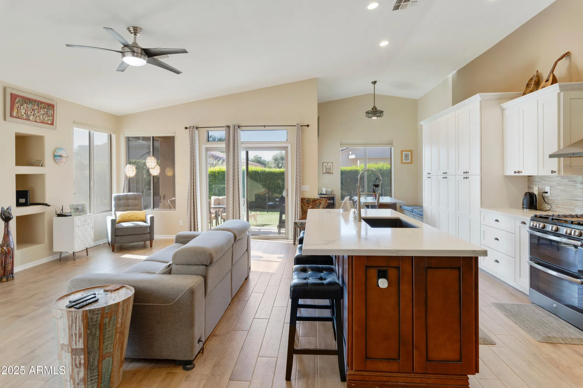 Property Slideshow image 5 of 46 | 4727 e azalea dr, Gilbert, AZ, 85298