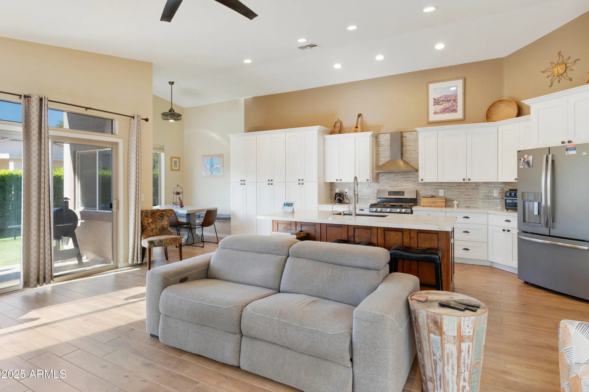 Property Slideshow image 8 of 46 | 4727 e azalea dr, Gilbert, AZ, 85298