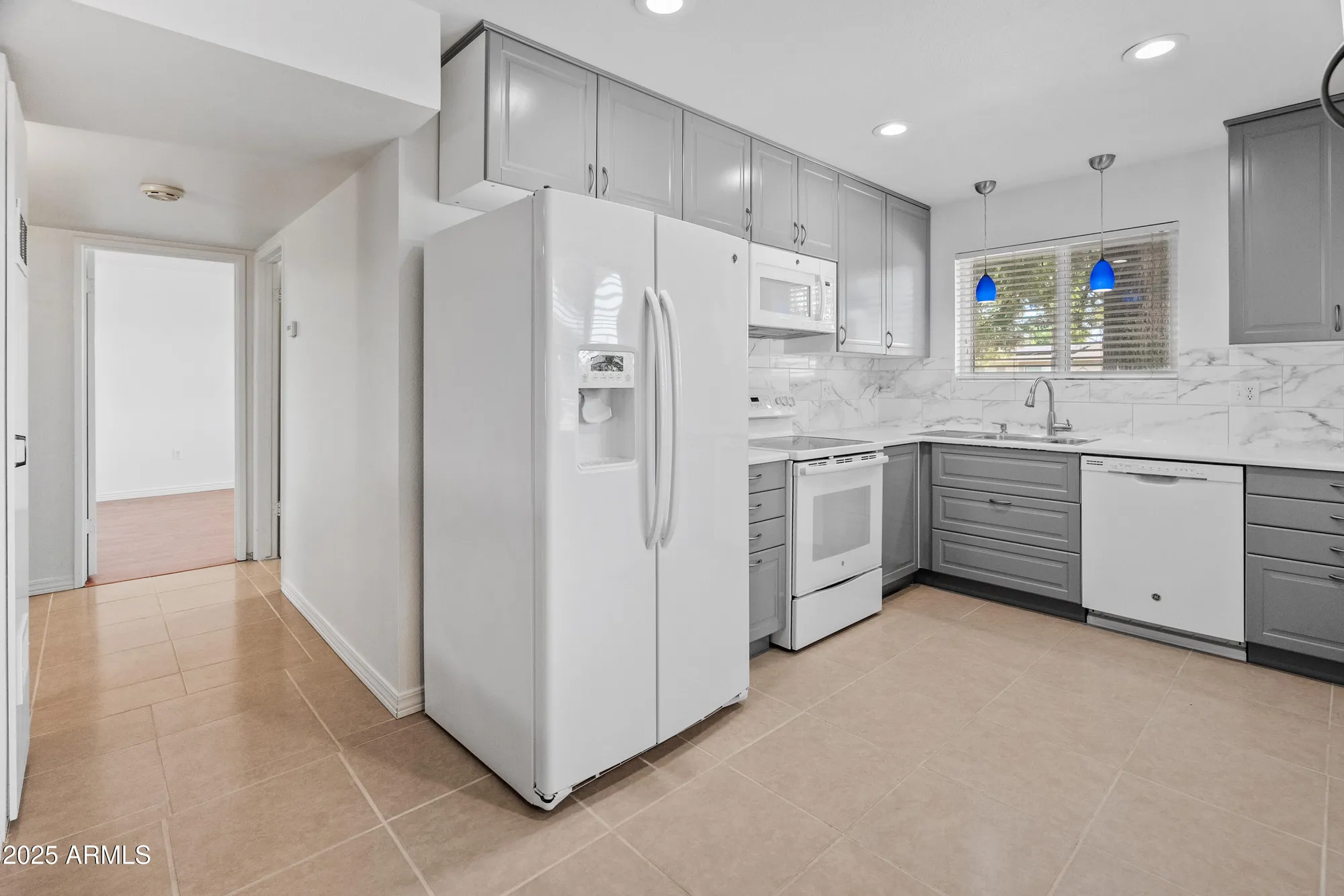 Property Slideshow image 10 of 37 | 10926 w abbott ave, Sun City, AZ, 85351