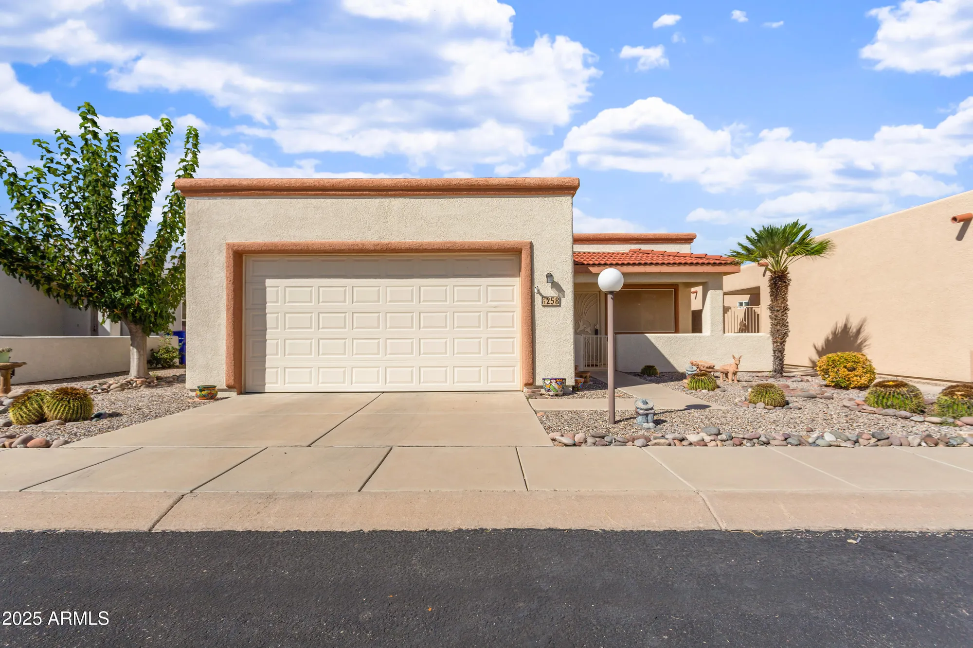 Property Slideshow image 2 of 32 | 258 s taylors trl, Sierra Vista, AZ, 85635