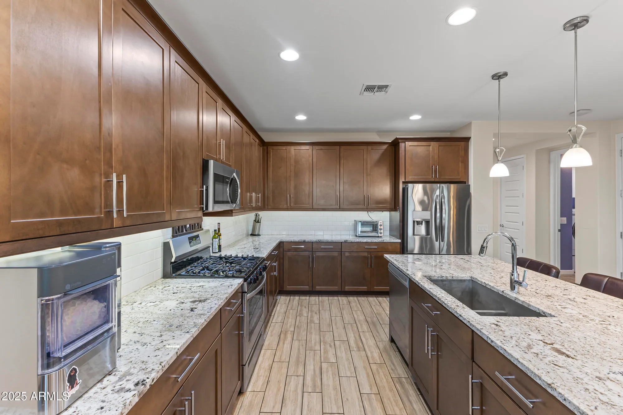 Property Slideshow image 15 of 57 | 17204 w artemisa ave, Surprise, AZ, 85387