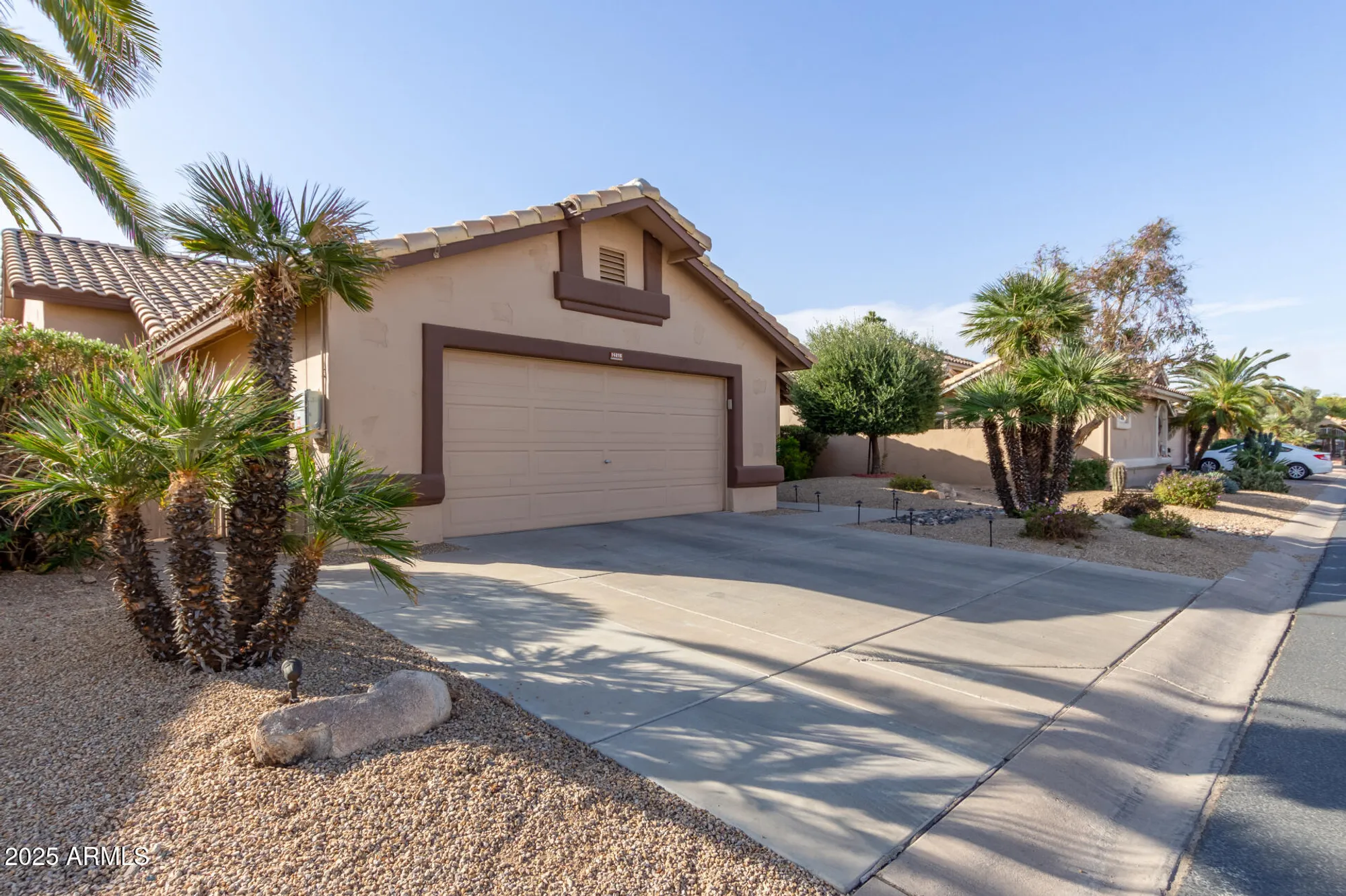 Property Slideshow image 2 of 35 | 14215 w mountain laurel trl, Surprise, AZ, 85374