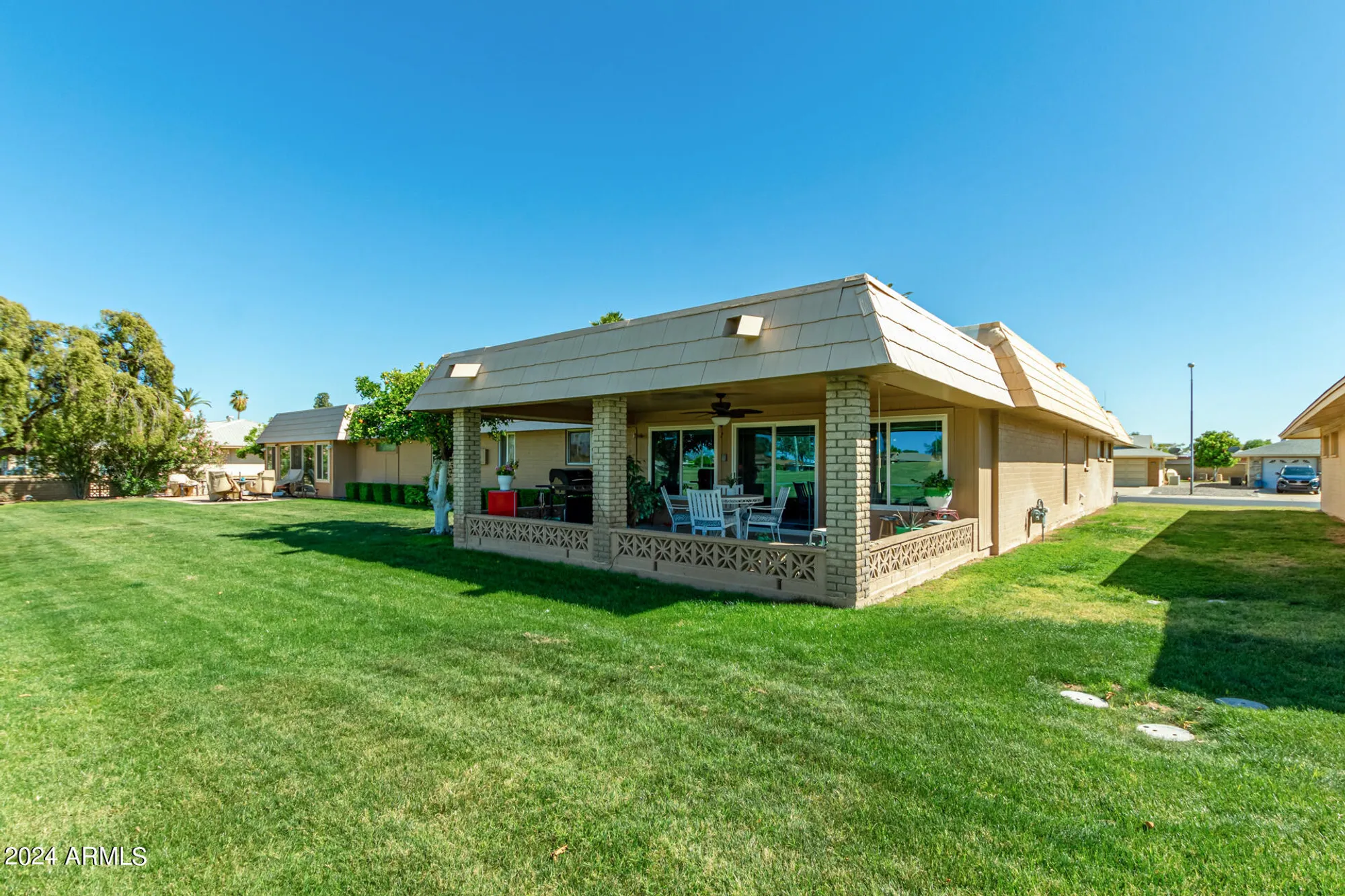 Property Slideshow image 10 of 31 | 10814 w cameo dr, Sun City, AZ, 85351