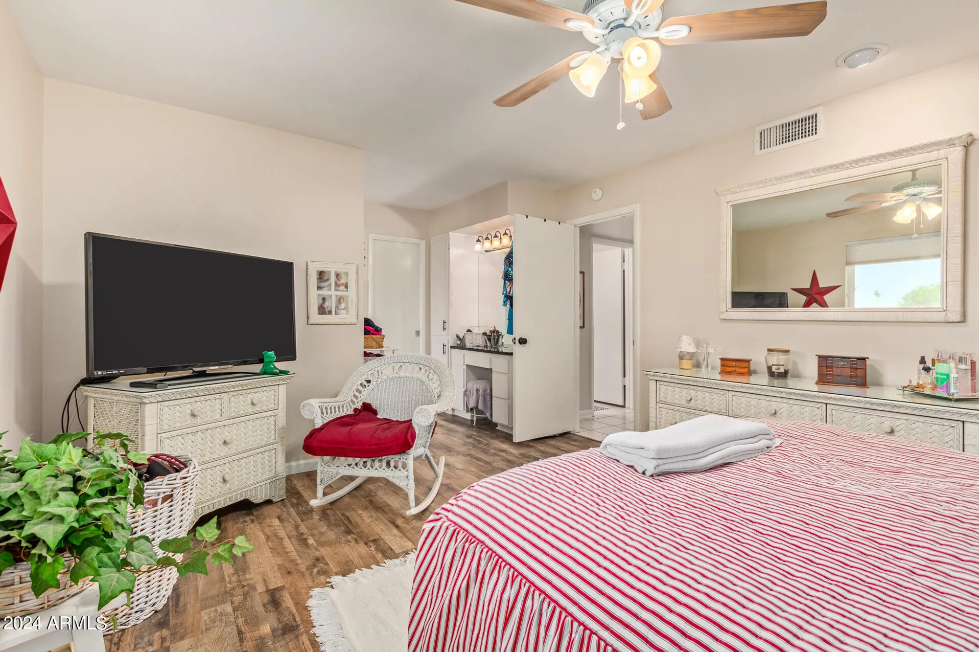 Property Slideshow image 18 of 31 | 10814 w cameo dr, Sun City, AZ, 85351