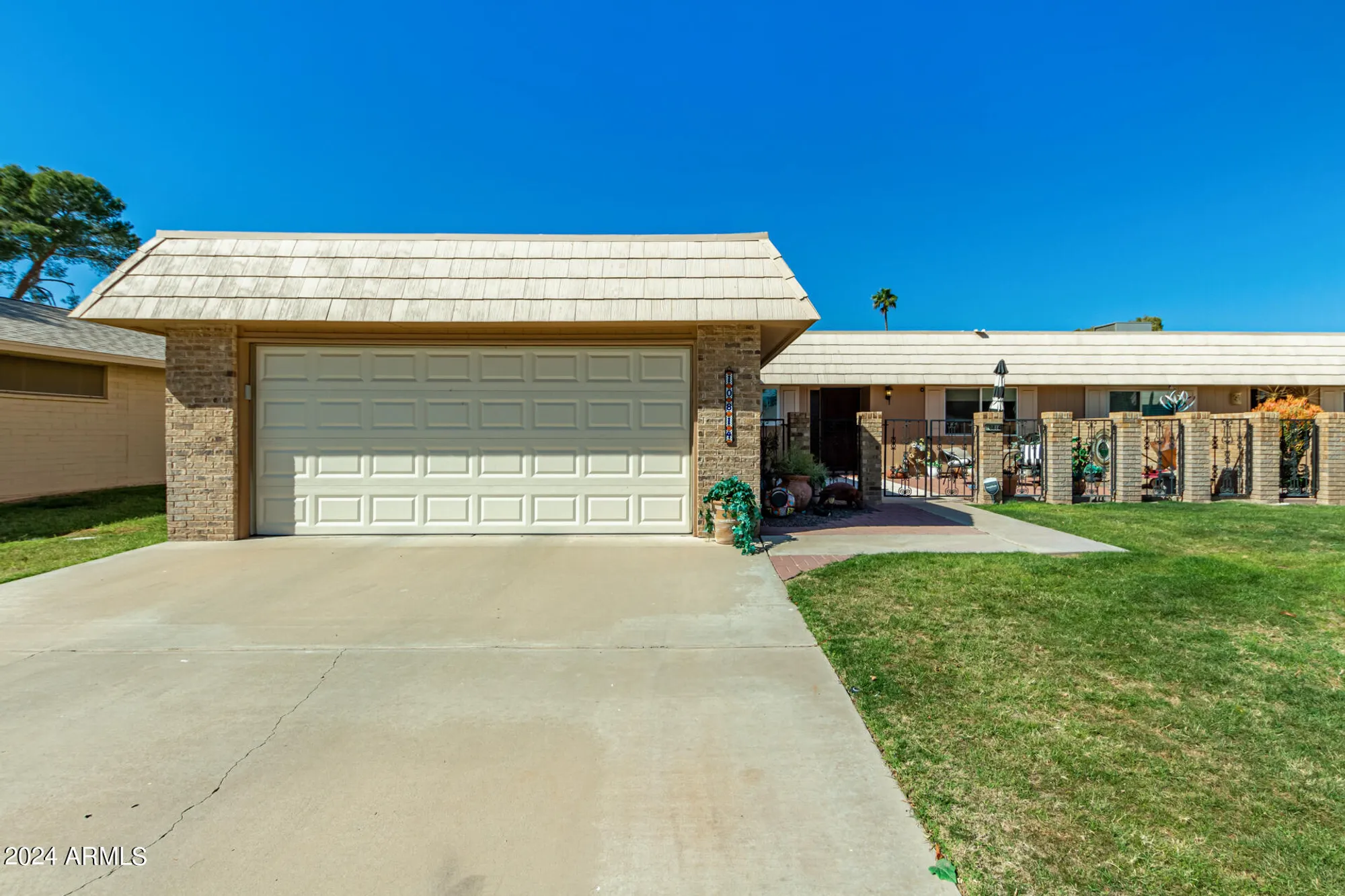 Property Slideshow image 27 of 31 | 10814 w cameo dr, Sun City, AZ, 85351