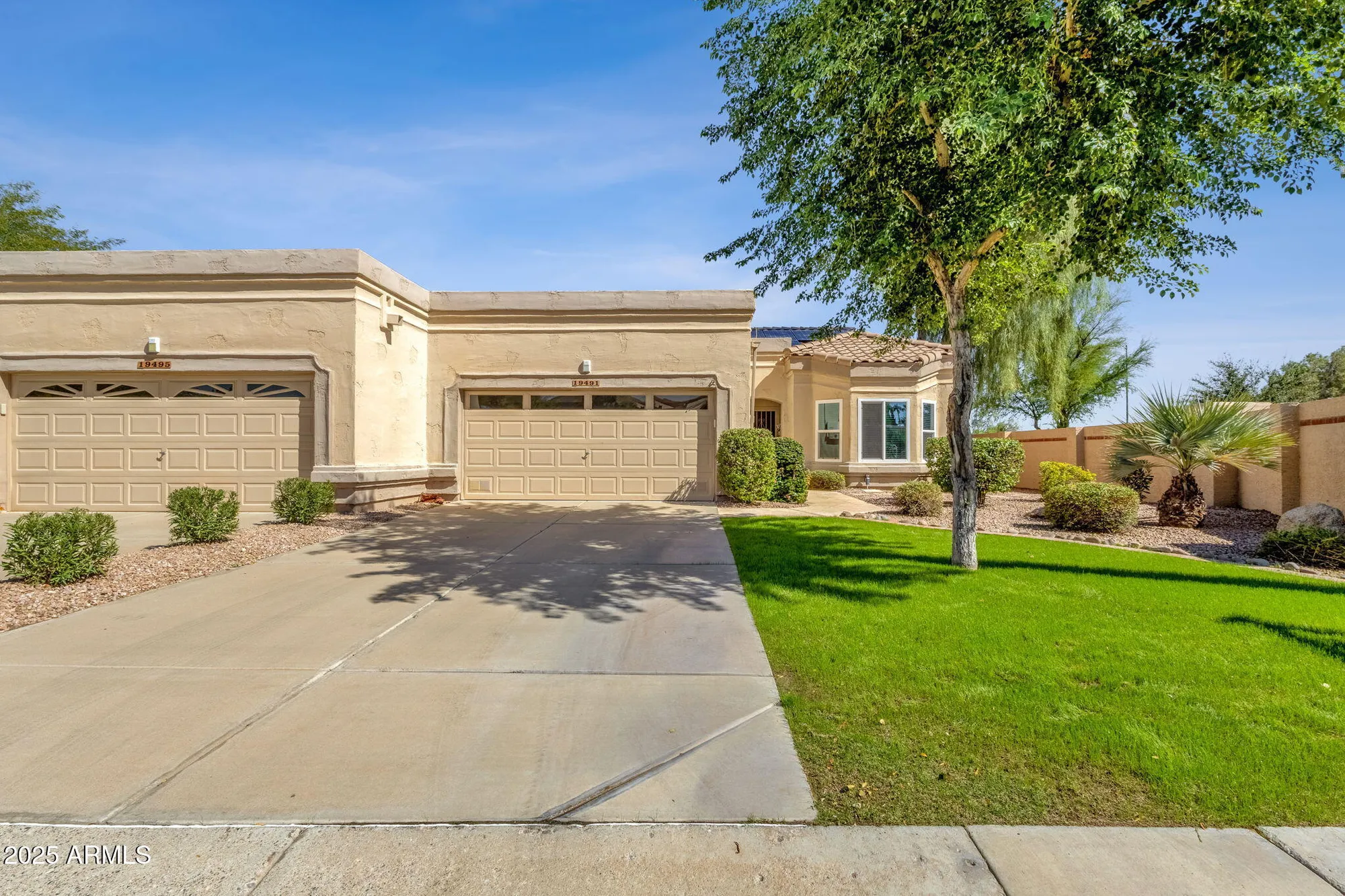 Property Slideshow image 2 of 51 | 19491 n 88th ave, Peoria, AZ, 85382