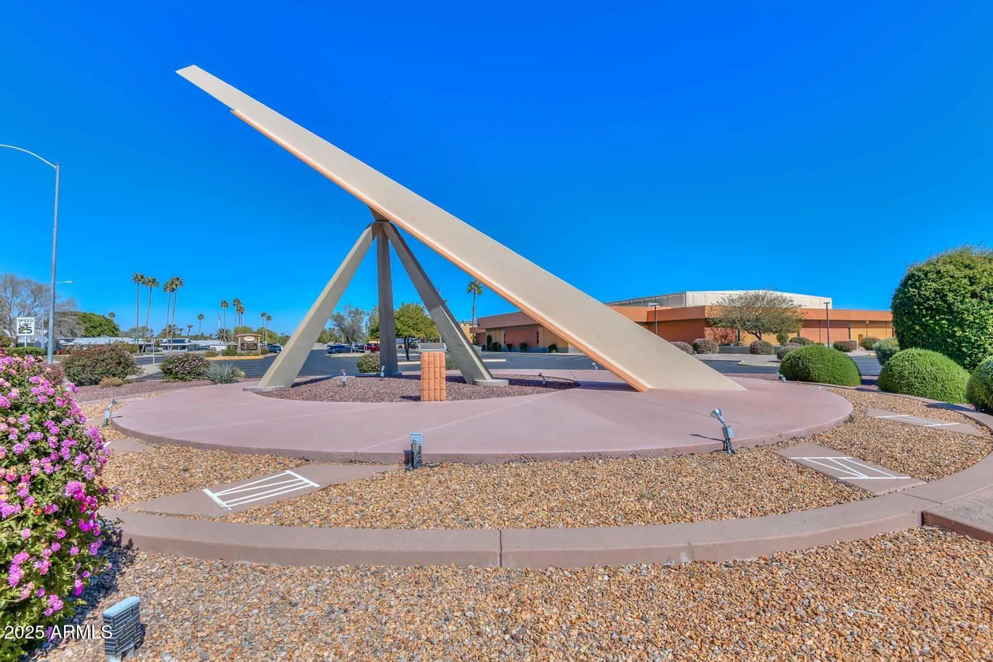 Property Slideshow image 35 of 37 | 13233 n 99th dr, Sun City, AZ, 85351