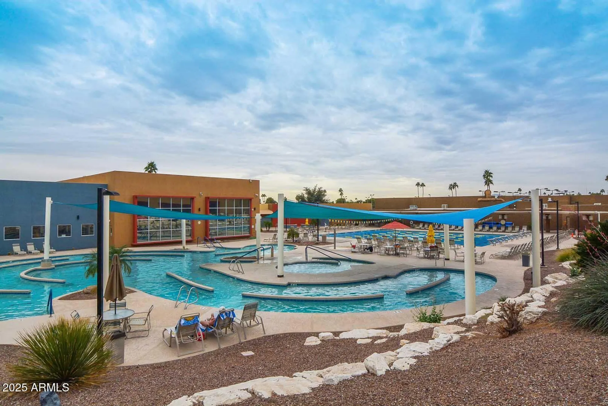 Property Slideshow image 28 of 37 | 13233 n 99th dr, Sun City, AZ, 85351