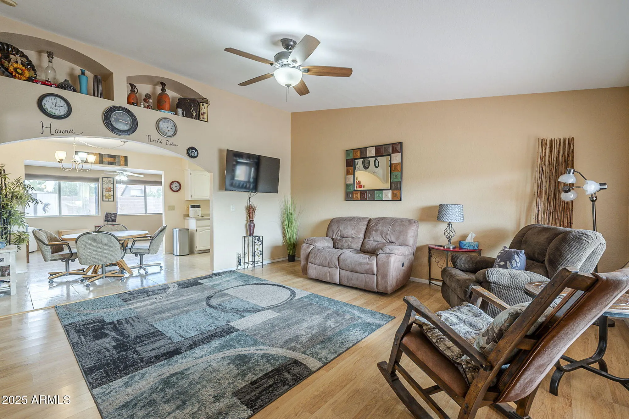 Property Slideshow image 2 of 36 | 2513 s zinnia, Mesa, AZ, 85209