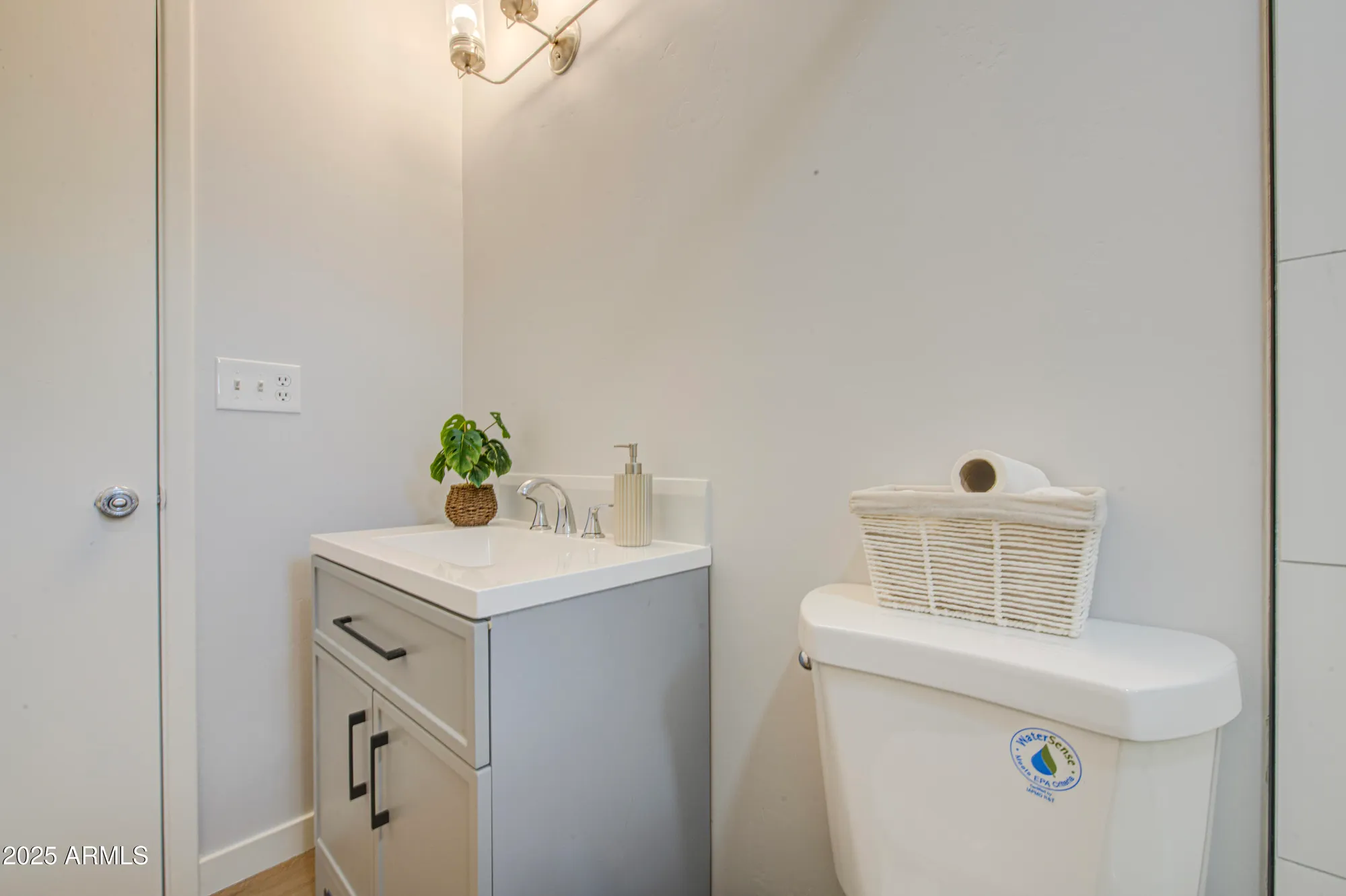 Property Slideshow image 30 of 35 | 6027 e duncan st, Mesa, AZ, 85205