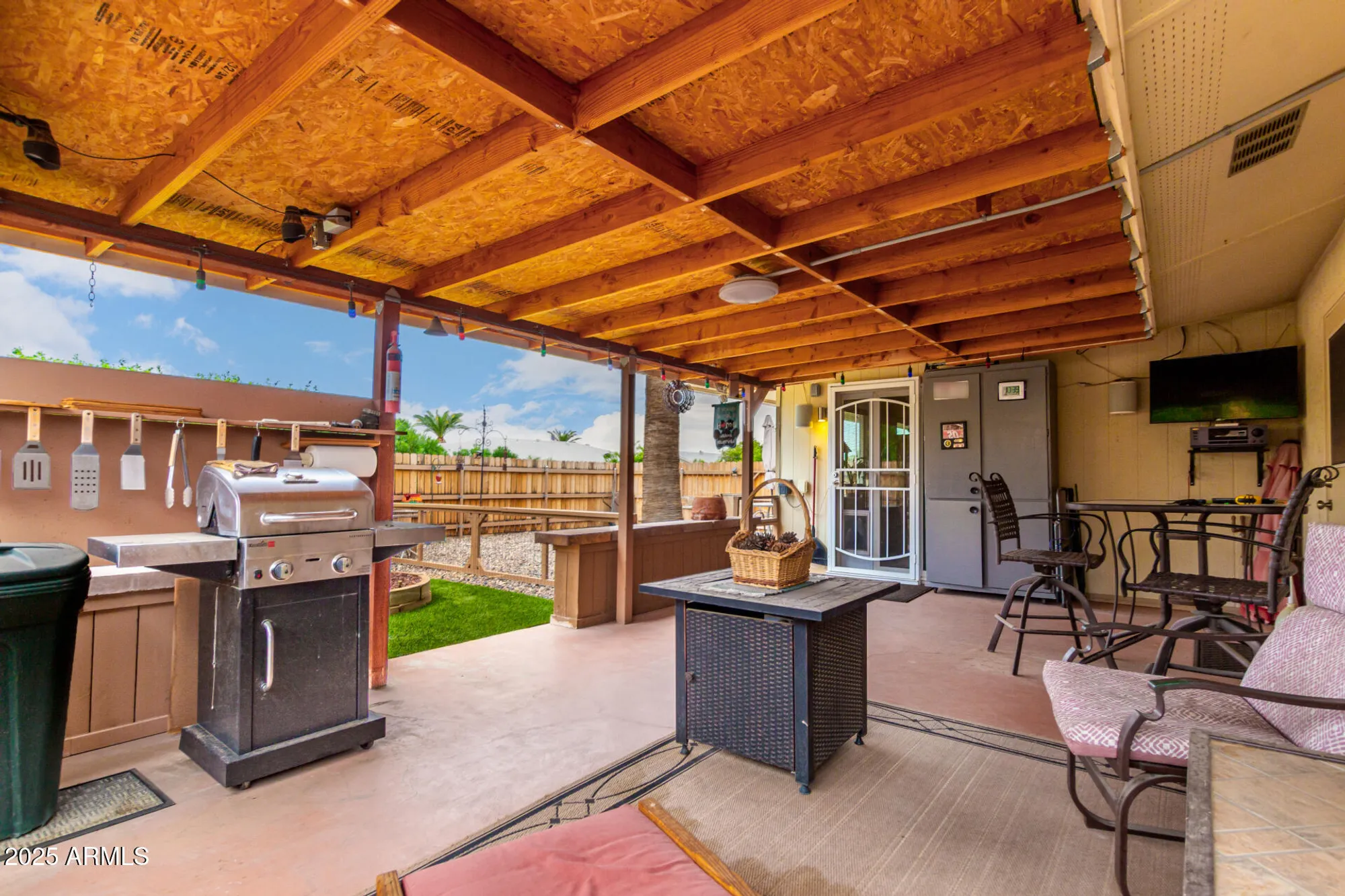 Property Slideshow image 29 of 35 | 9517 w indian hills dr, Sun City, AZ, 85351