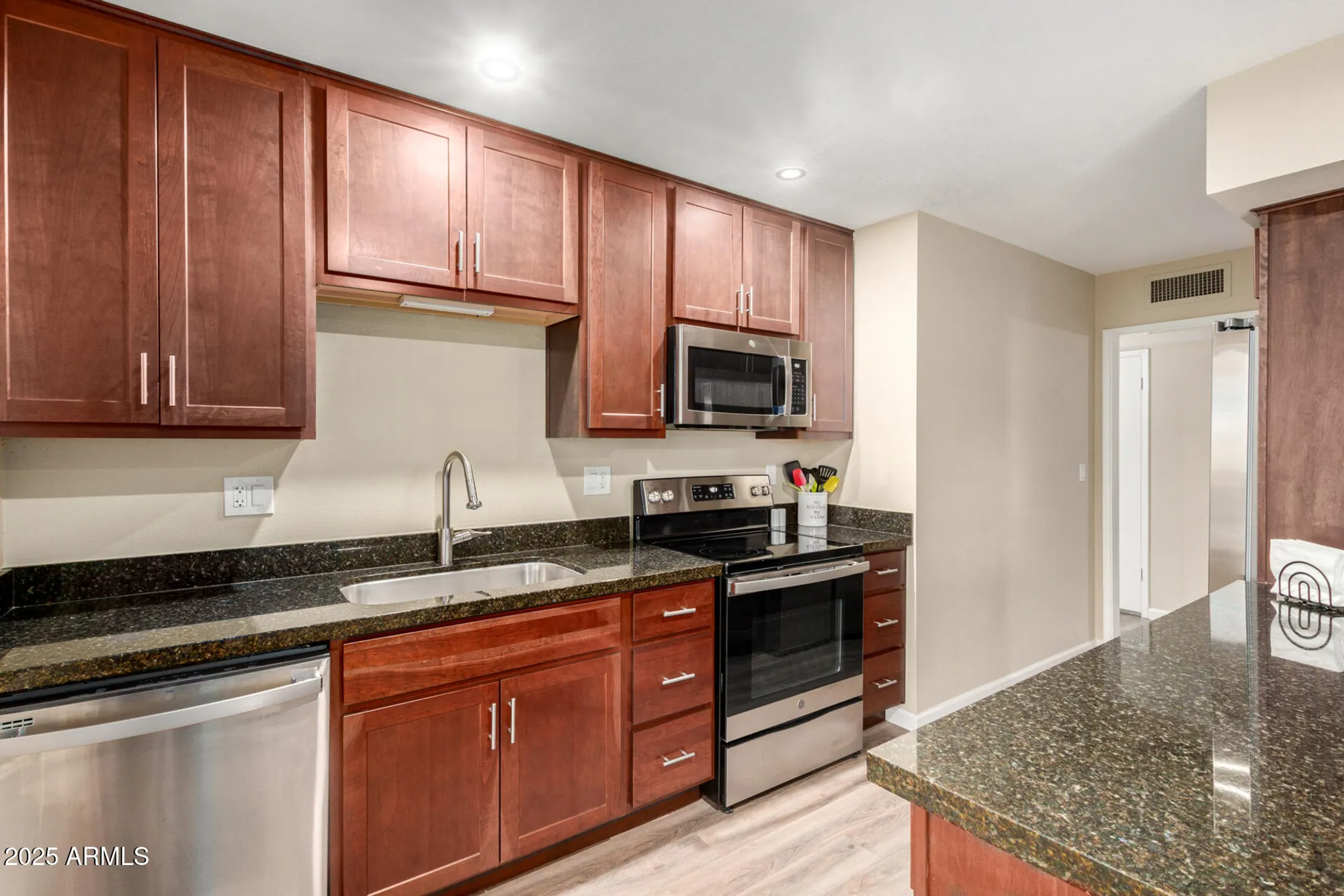 Property Slideshow image 9 of 20 | 13230 w hyacinth dr, Sun City West, AZ, 85375