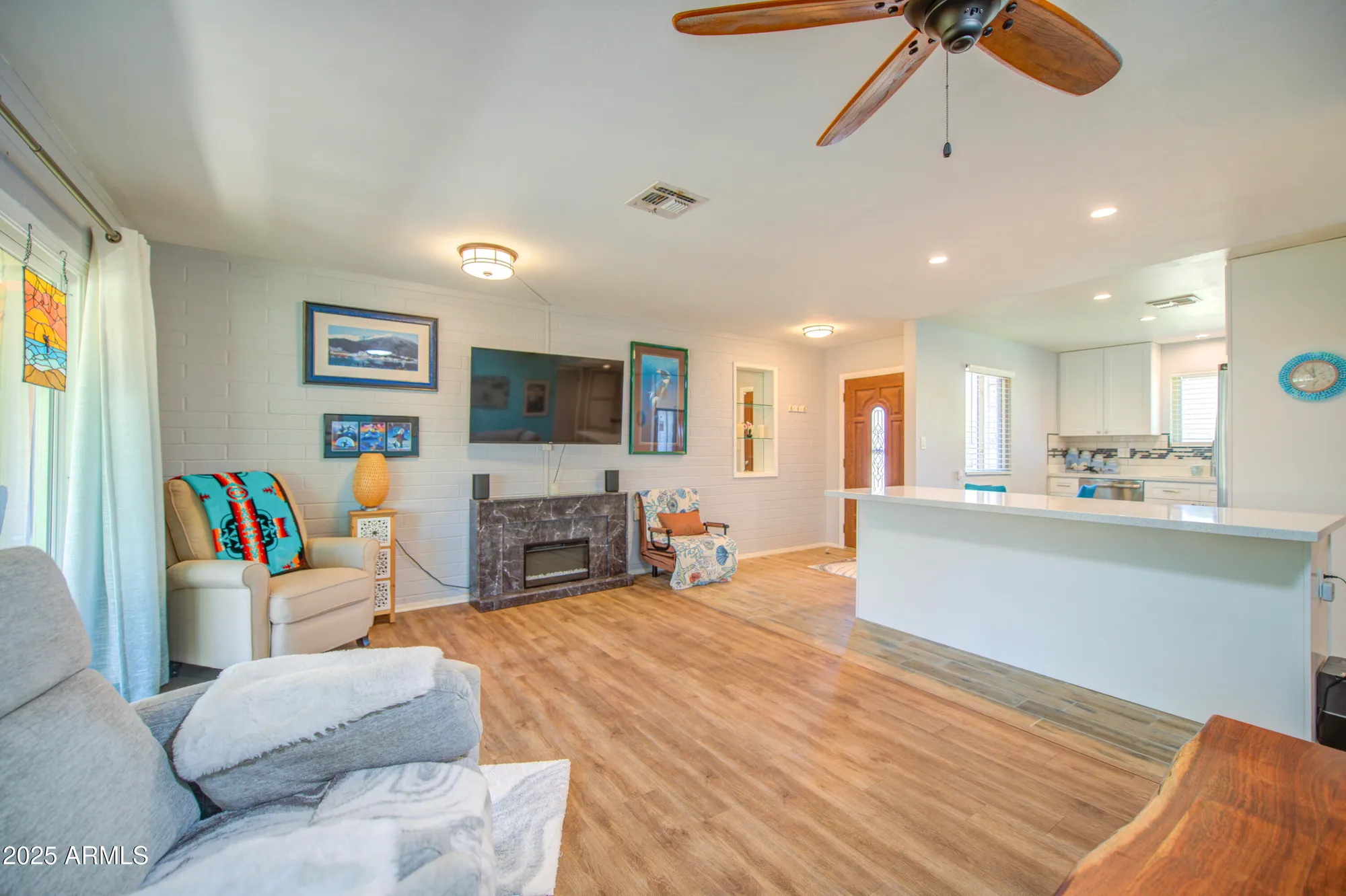 Property Slideshow image 11 of 31 | 10013 w lakeview cir, Sun City, AZ, 85351