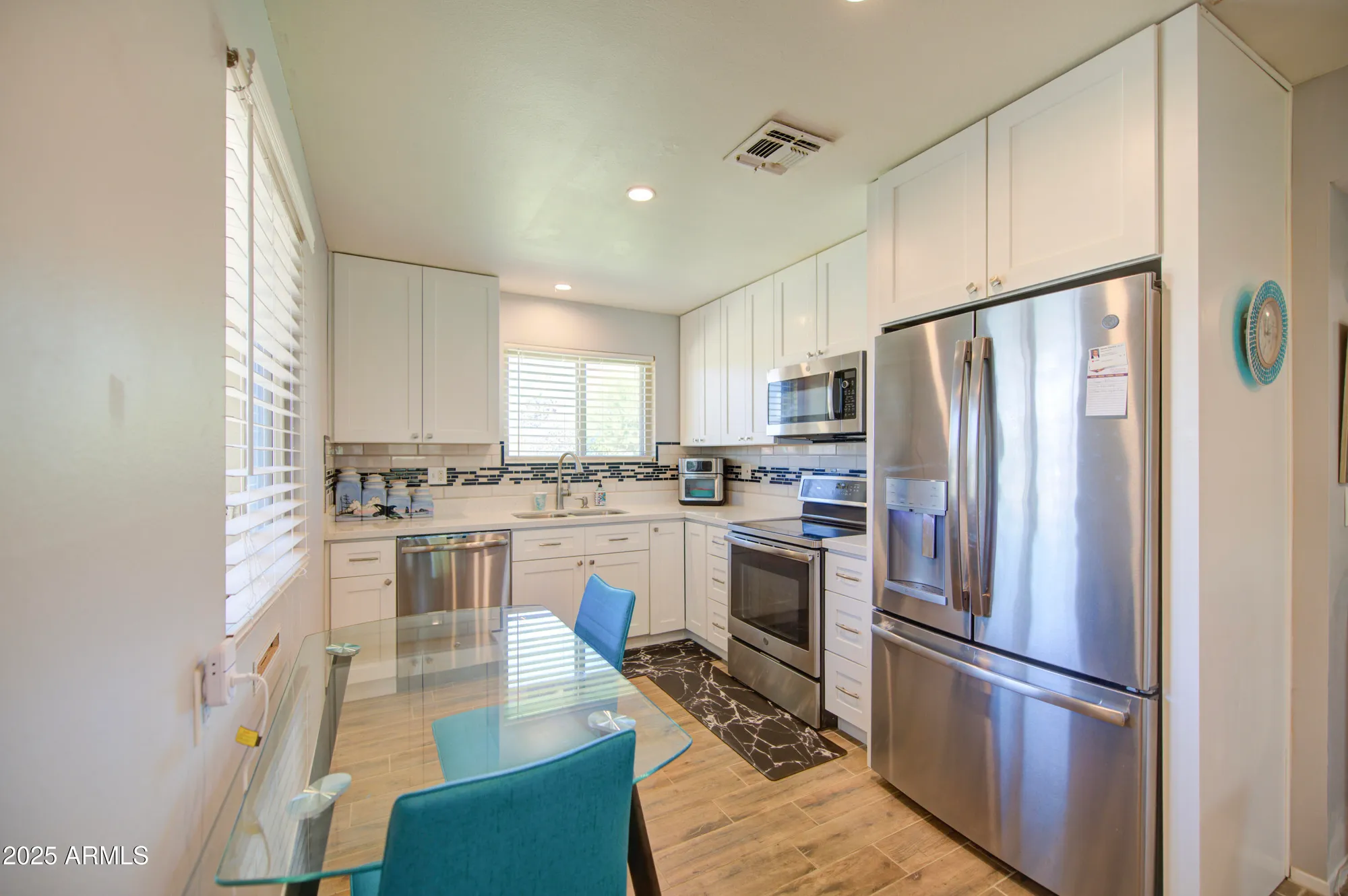 Property Slideshow image 12 of 31 | 10013 w lakeview cir, Sun City, AZ, 85351