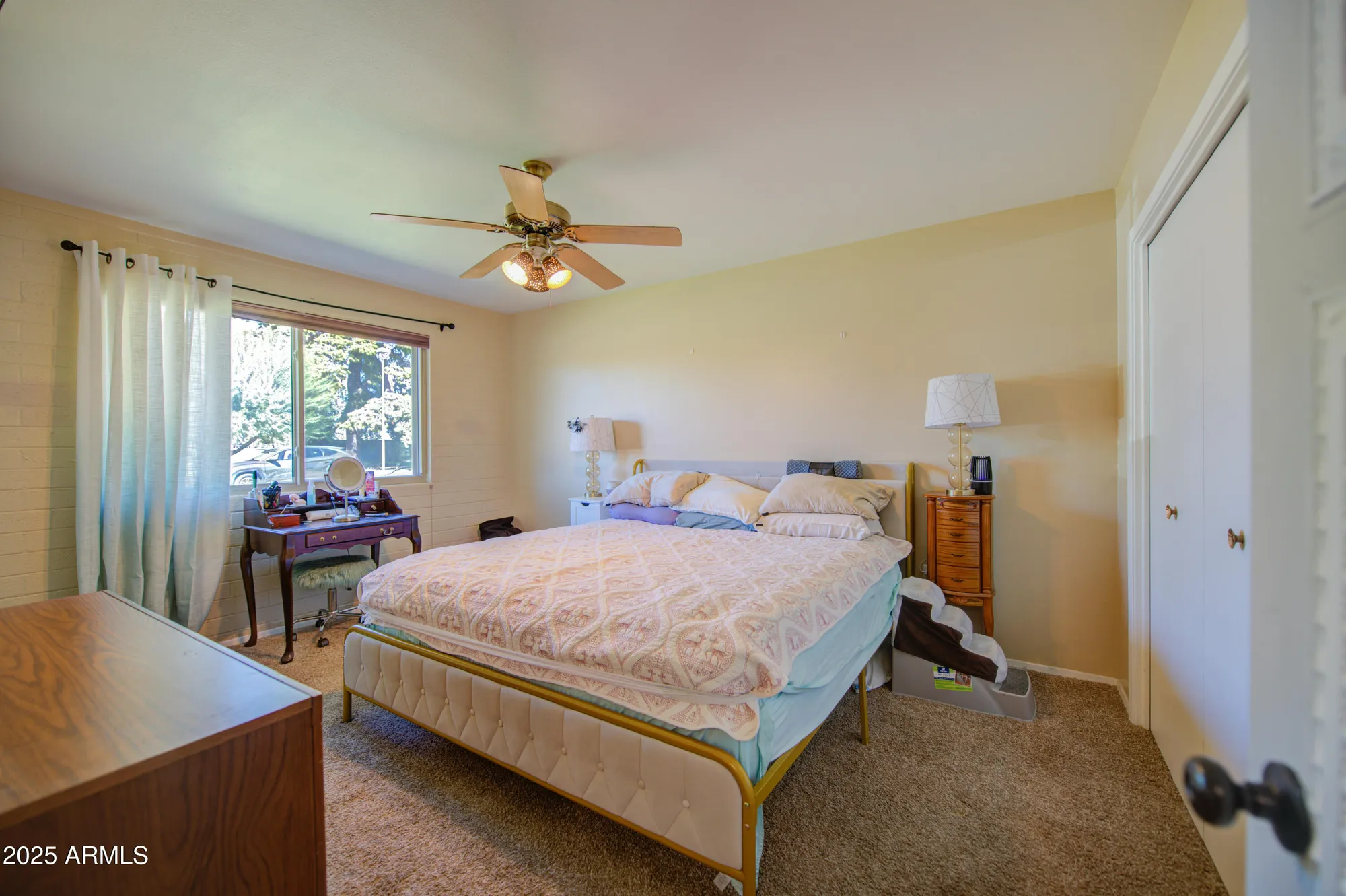 Property Slideshow image 15 of 31 | 10013 w lakeview cir, Sun City, AZ, 85351
