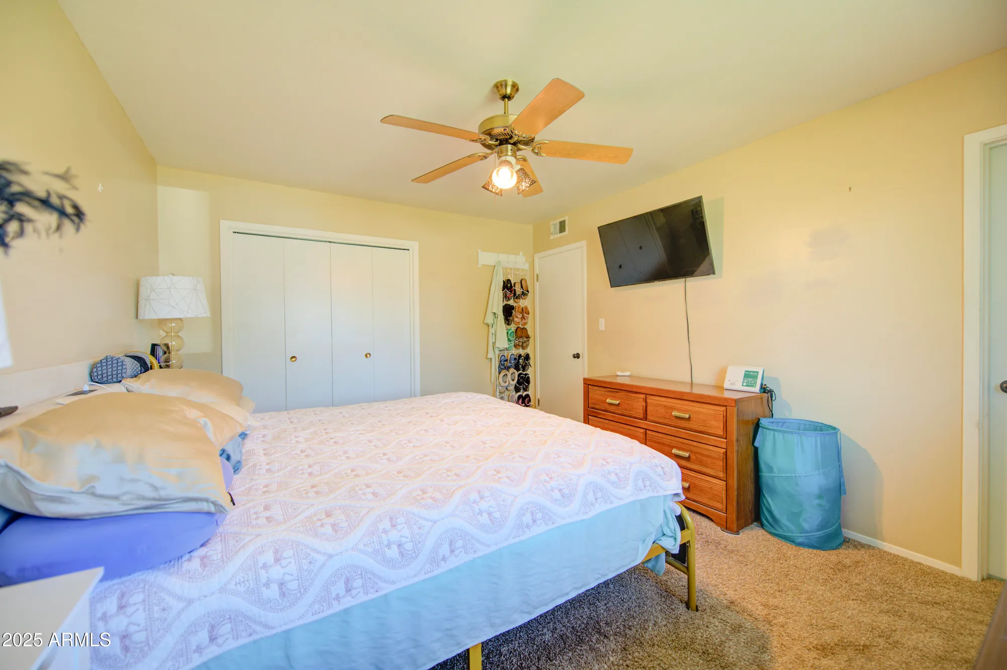 Property Slideshow image 16 of 31 | 10013 w lakeview cir, Sun City, AZ, 85351