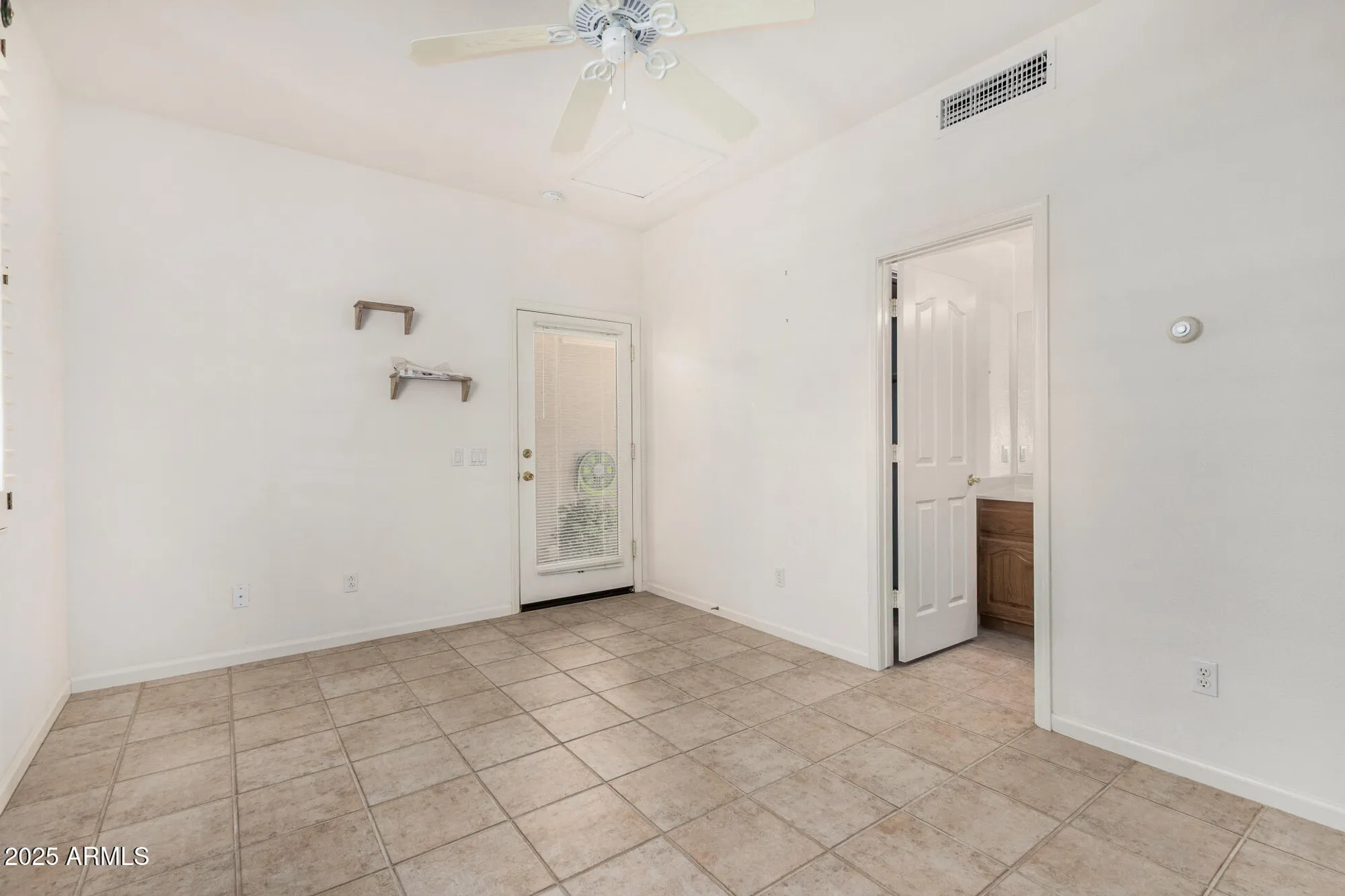 Property Slideshow image 38 of 68 | 9011 e emerald dr, Sun Lakes, AZ, 85248