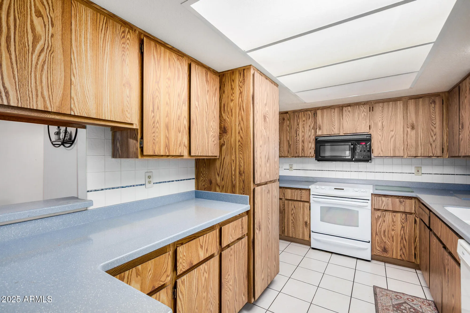 Property Slideshow image 14 of 56 | 10549 e elmhurst dr, Sun Lakes, AZ, 85248