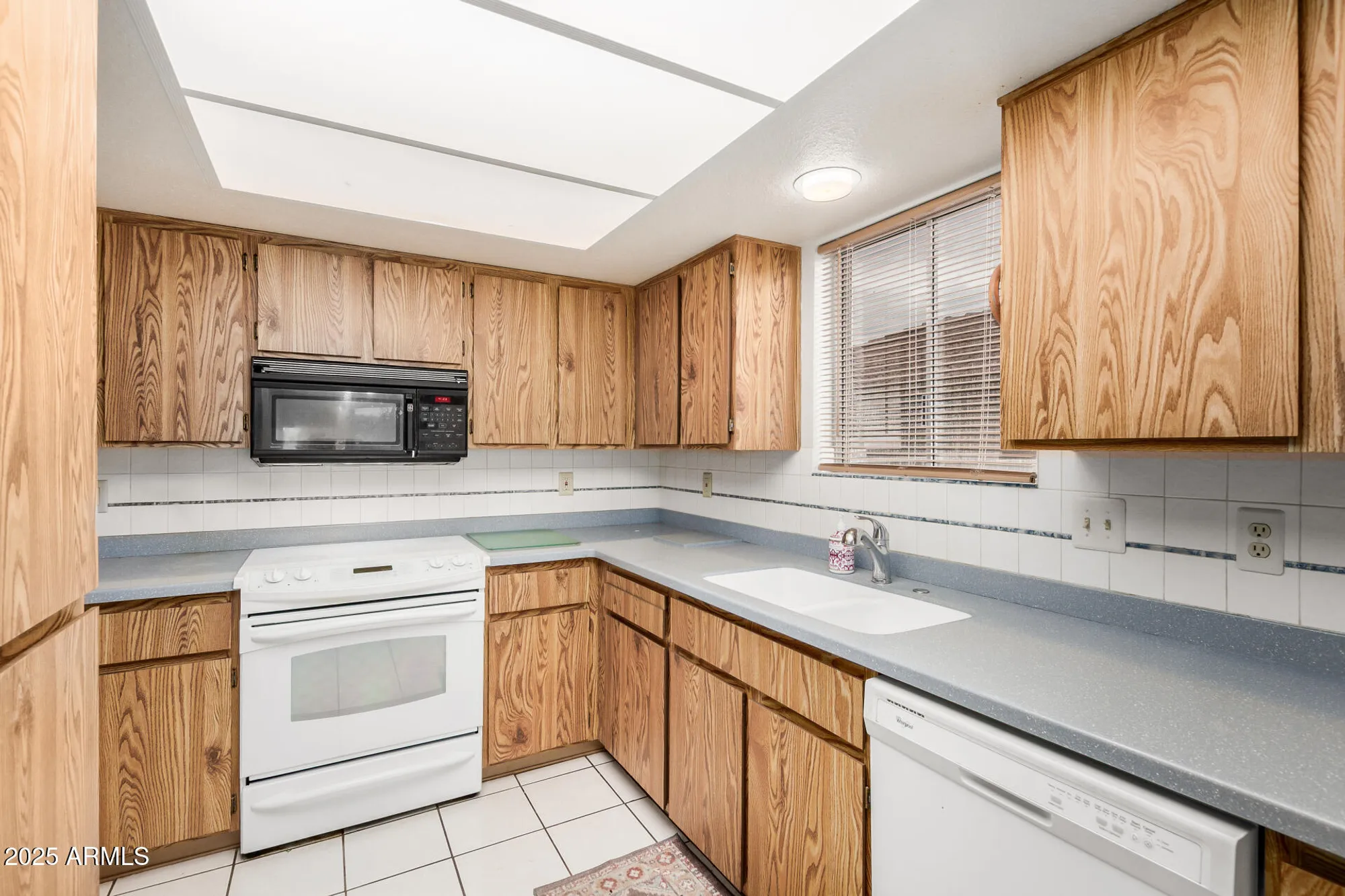 Property Slideshow image 16 of 56 | 10549 e elmhurst dr, Sun Lakes, AZ, 85248