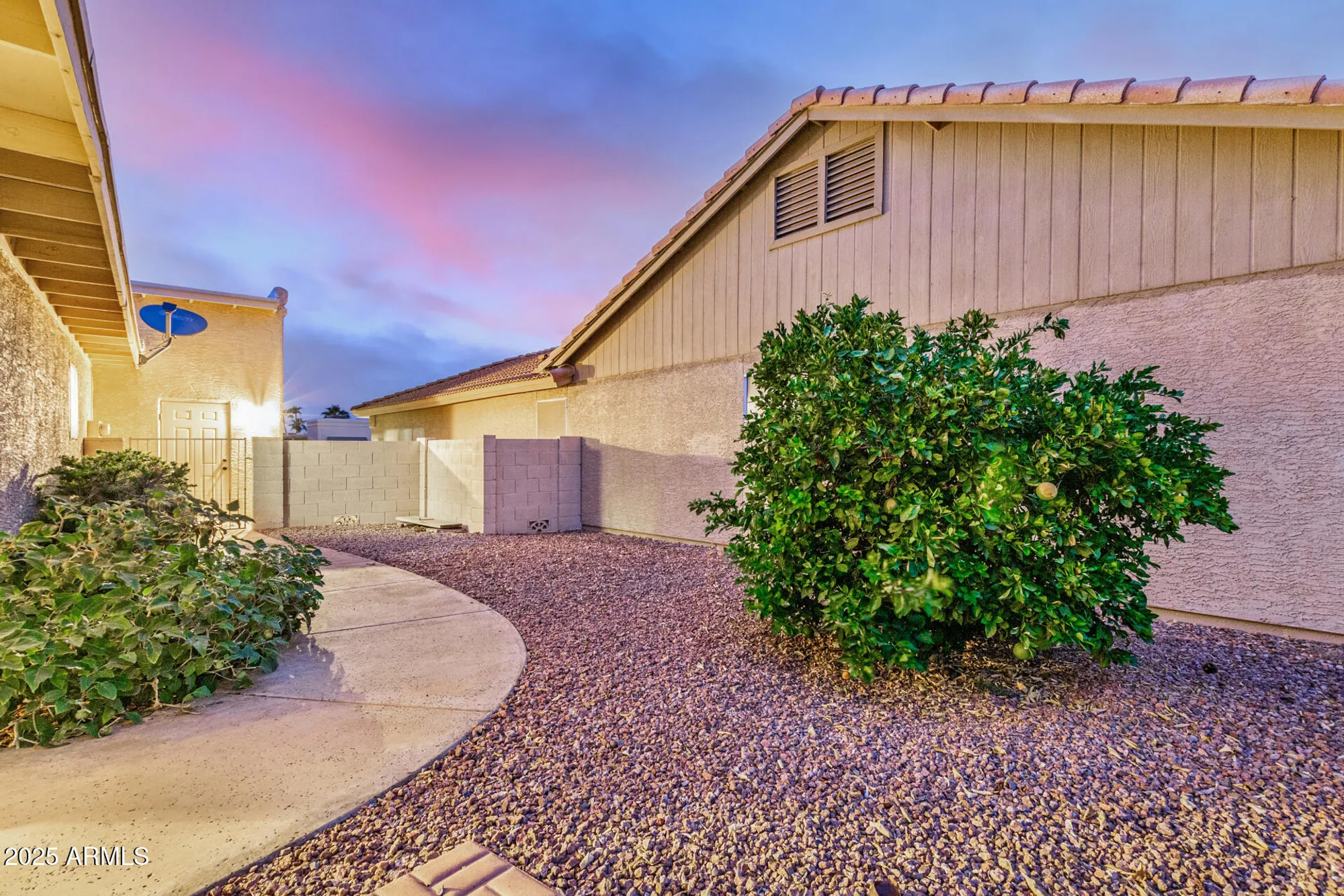 Property Slideshow image 35 of 56 | 10549 e elmhurst dr, Sun Lakes, AZ, 85248