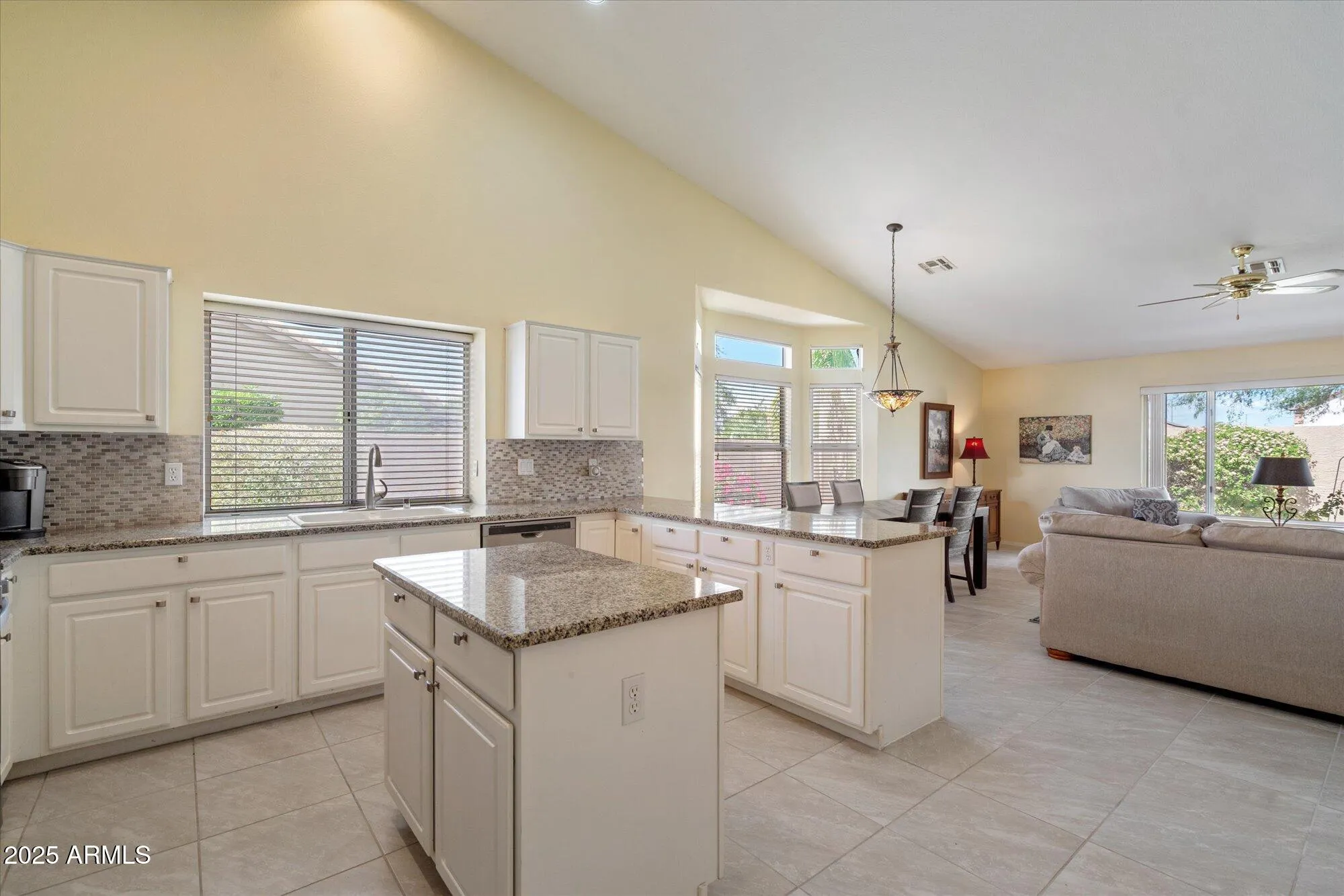 Property Slideshow image 12 of 31 | 8306 w escuda dr, Peoria, AZ, 85382