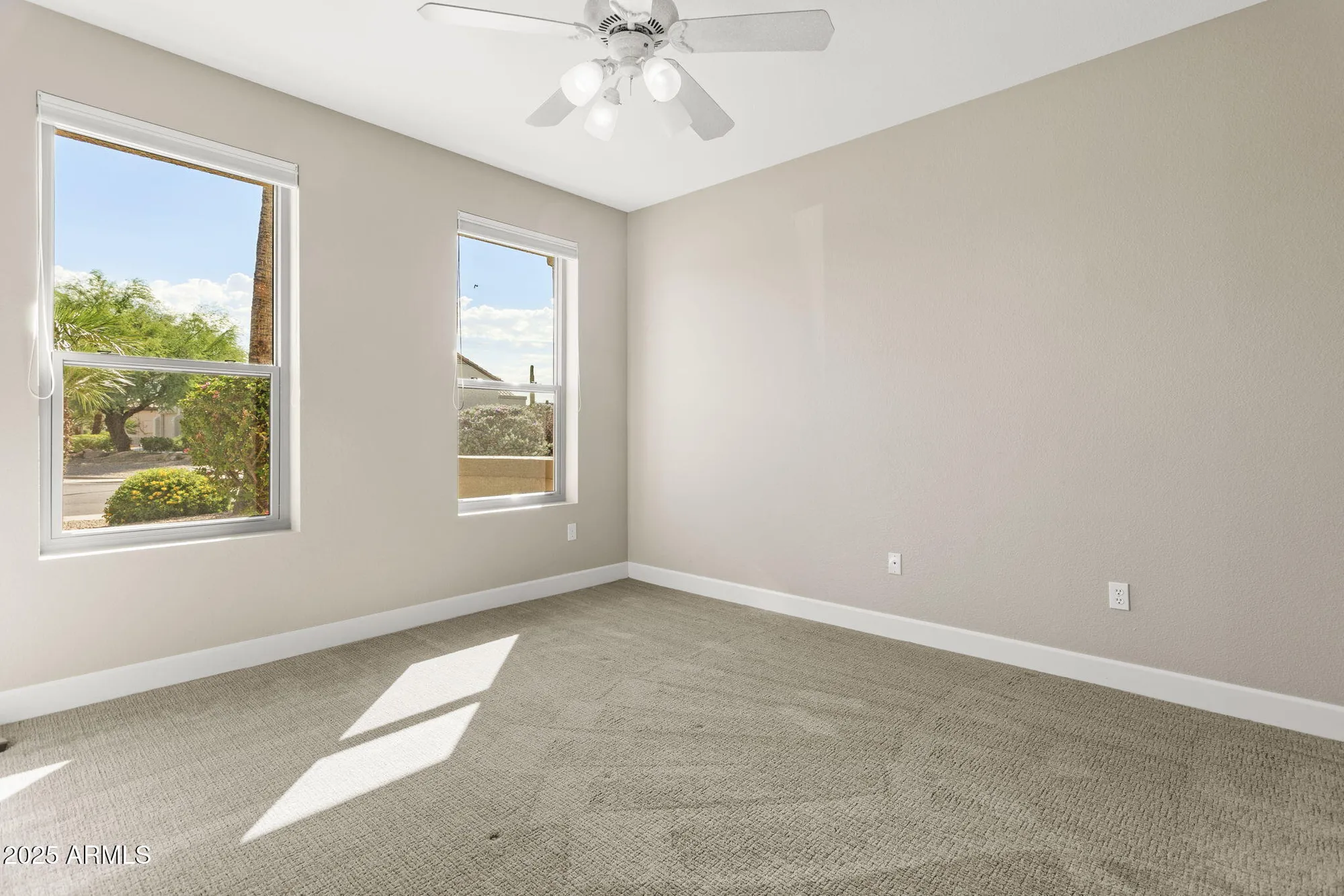 Property Slideshow image 36 of 54 | 17522 n ironhorse dr, Surprise, AZ, 85374