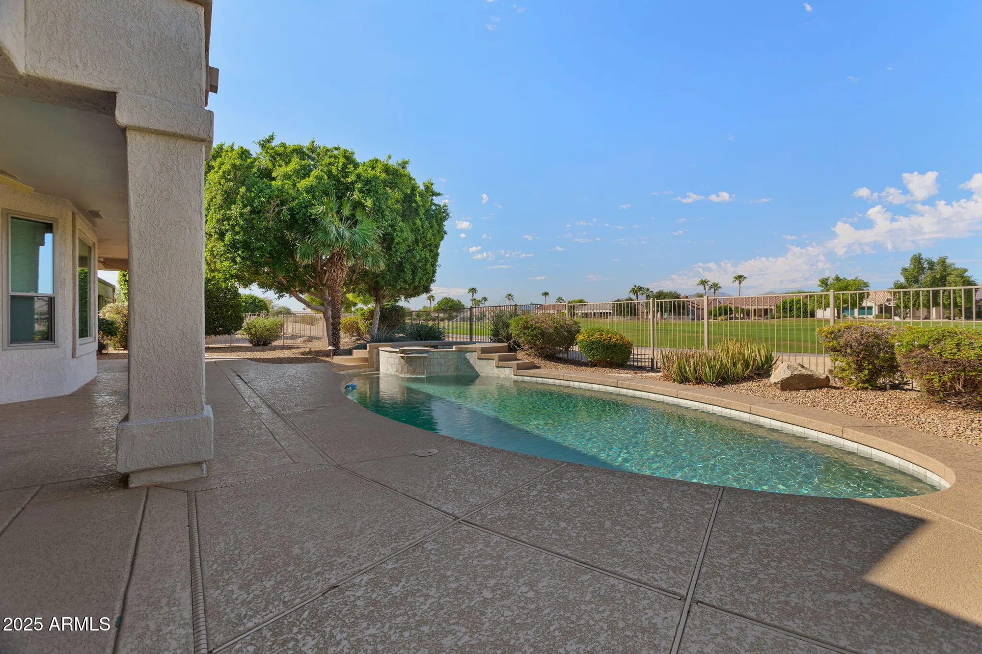 Property Slideshow image 47 of 54 | 17522 n ironhorse dr, Surprise, AZ, 85374
