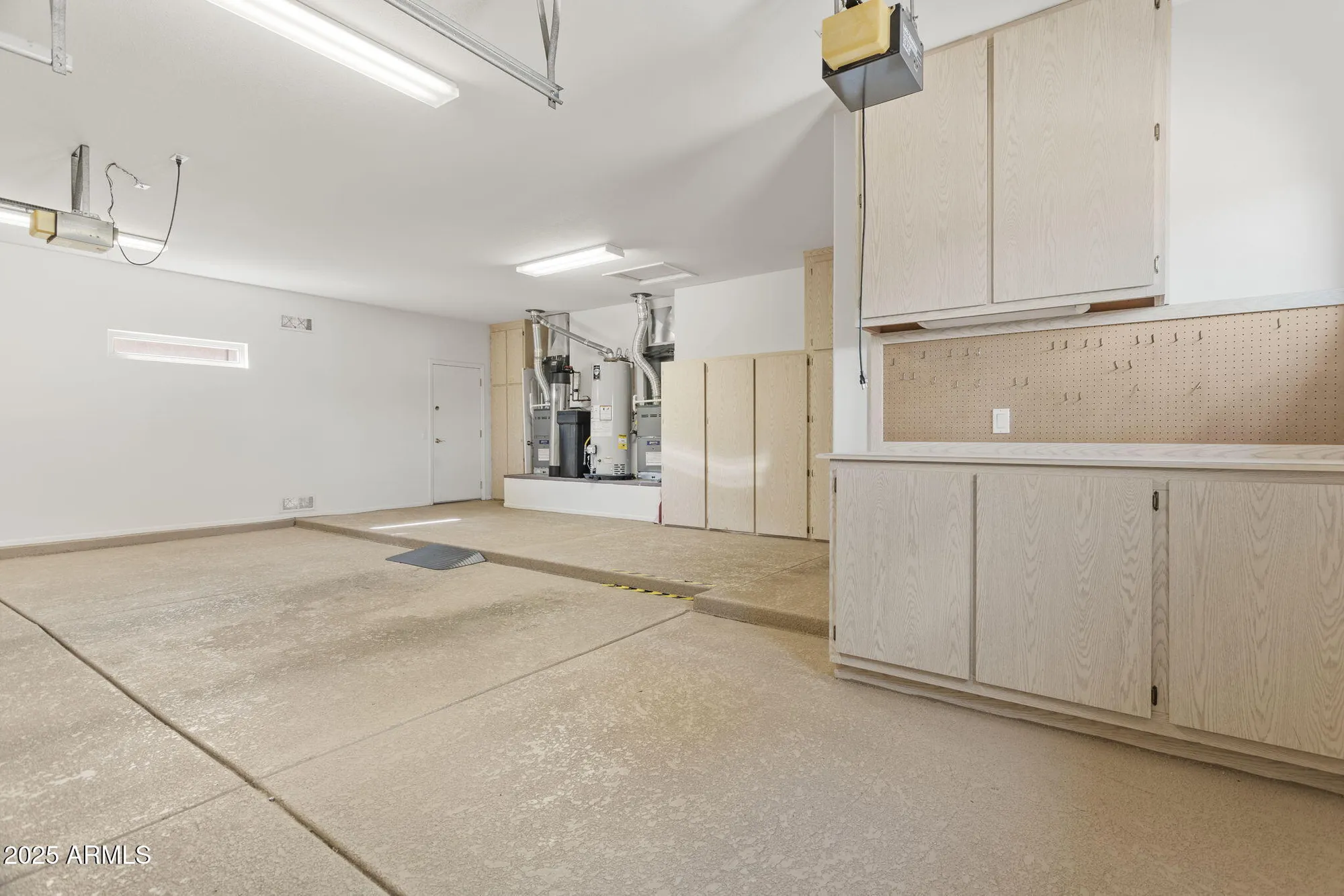 Property Slideshow image 40 of 54 | 17522 n ironhorse dr, Surprise, AZ, 85374