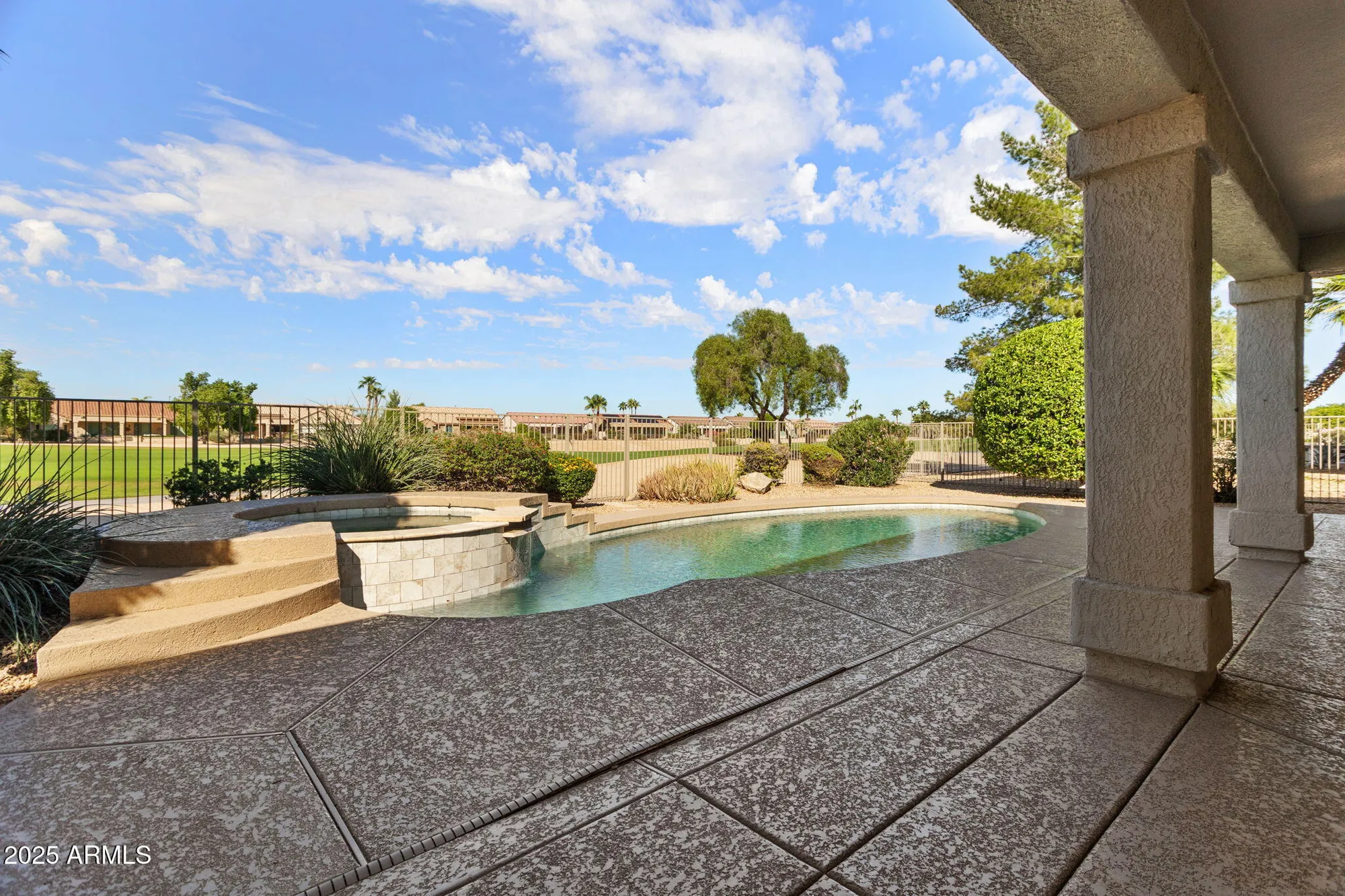 Property Slideshow image 48 of 54 | 17522 n ironhorse dr, Surprise, AZ, 85374