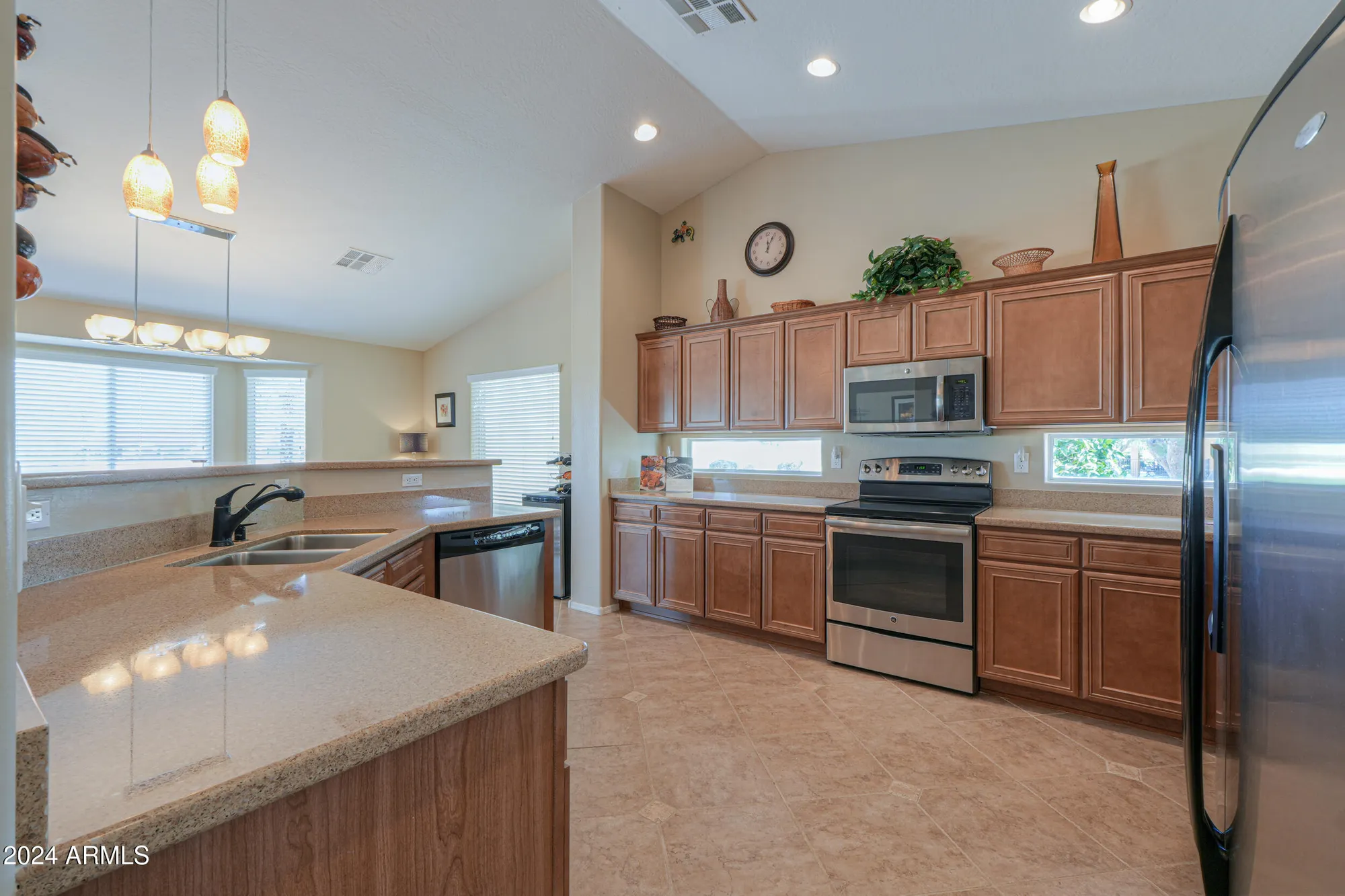 Property Slideshow image 28 of 69 | 2596 e desert wind dr, Casa Grande, AZ, 85194