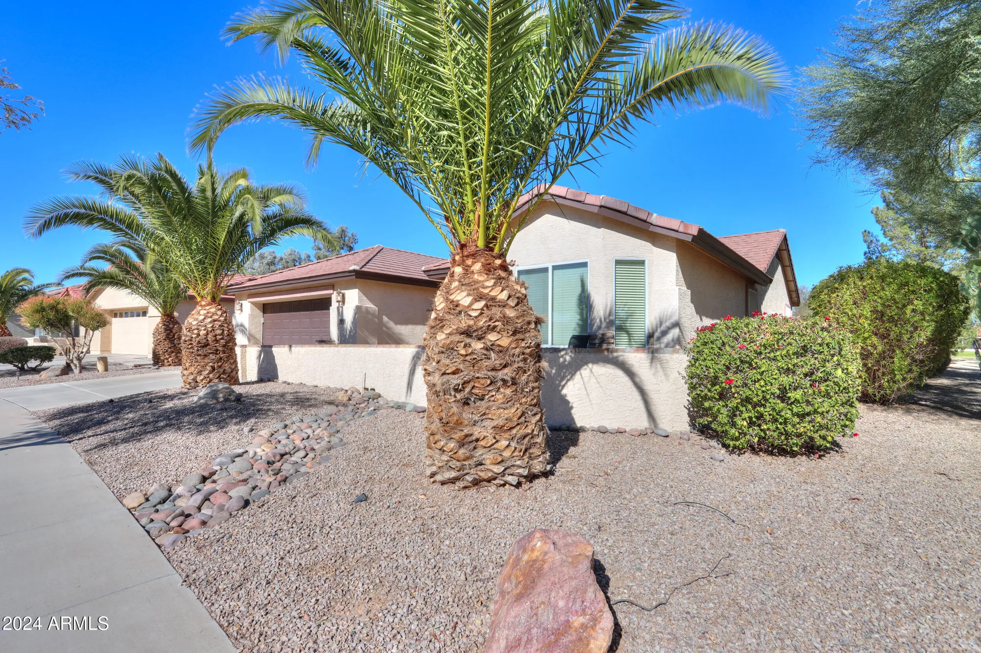 Property Slideshow image 6 of 69 | 2596 e desert wind dr, Casa Grande, AZ, 85194
