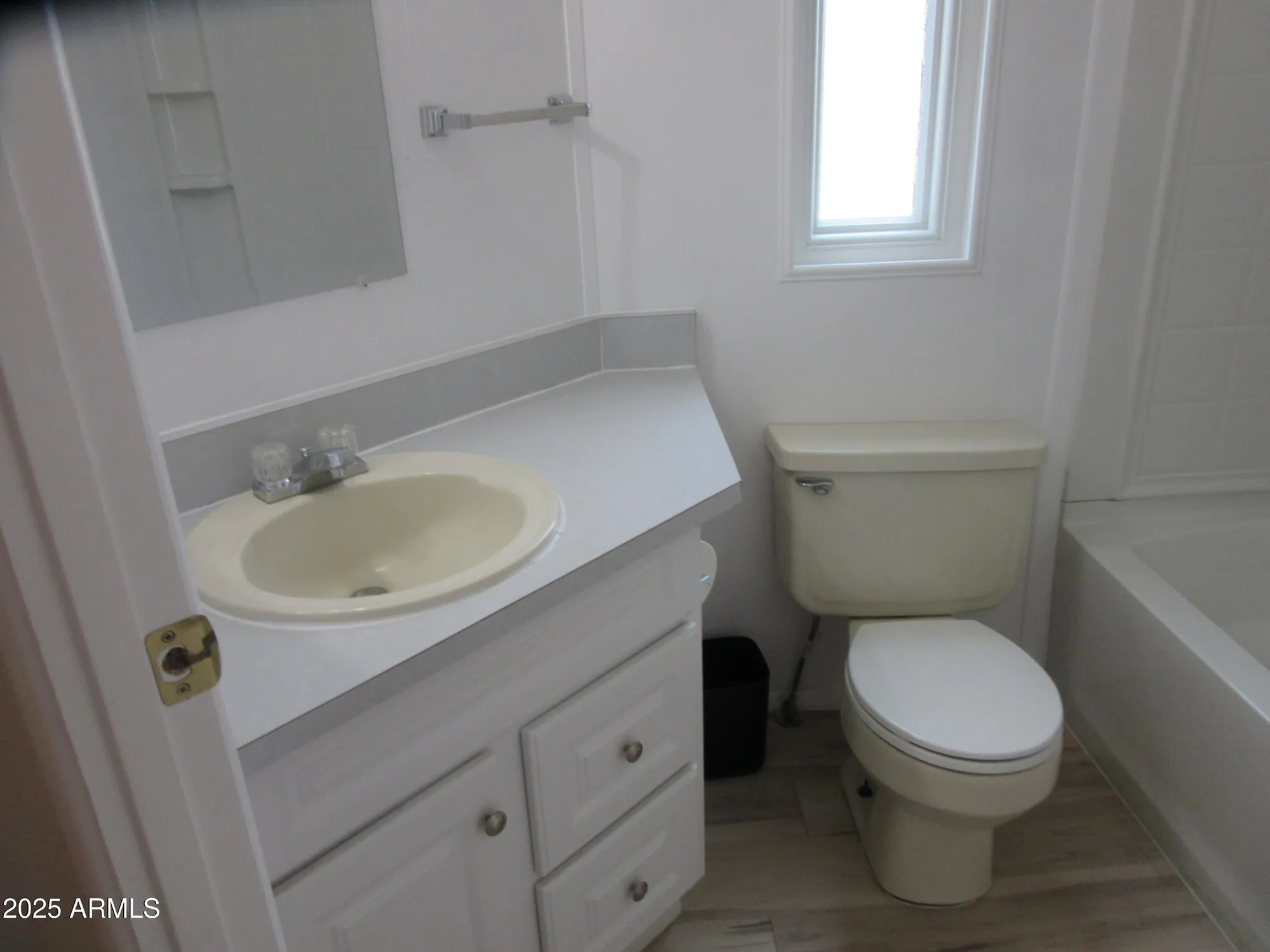 Property Slideshow image 26 of 34 | 6412 s oakmont dr, Chandler, AZ, 85249