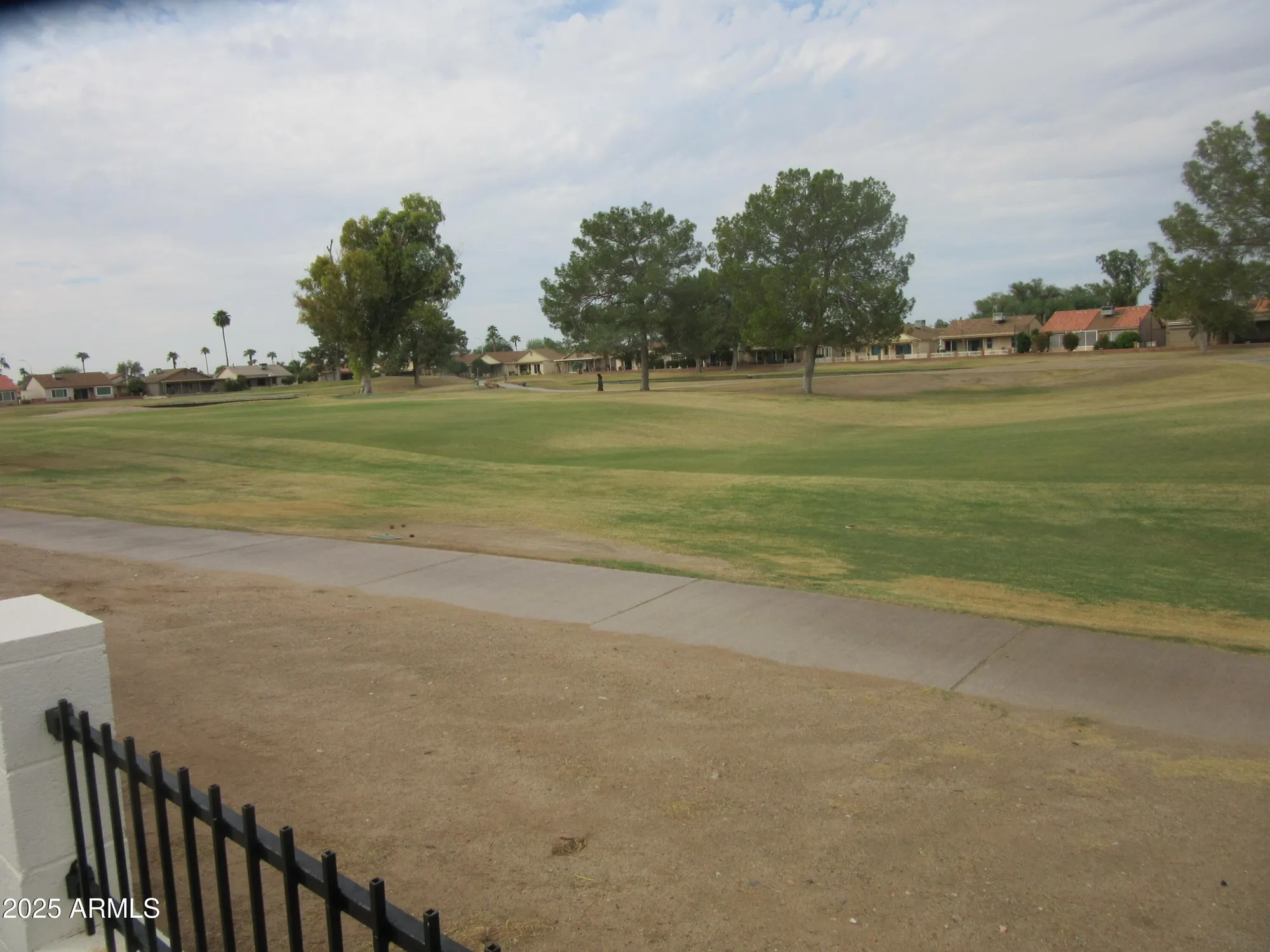 Property Slideshow image 32 of 34 | 6412 s oakmont dr, Chandler, AZ, 85249